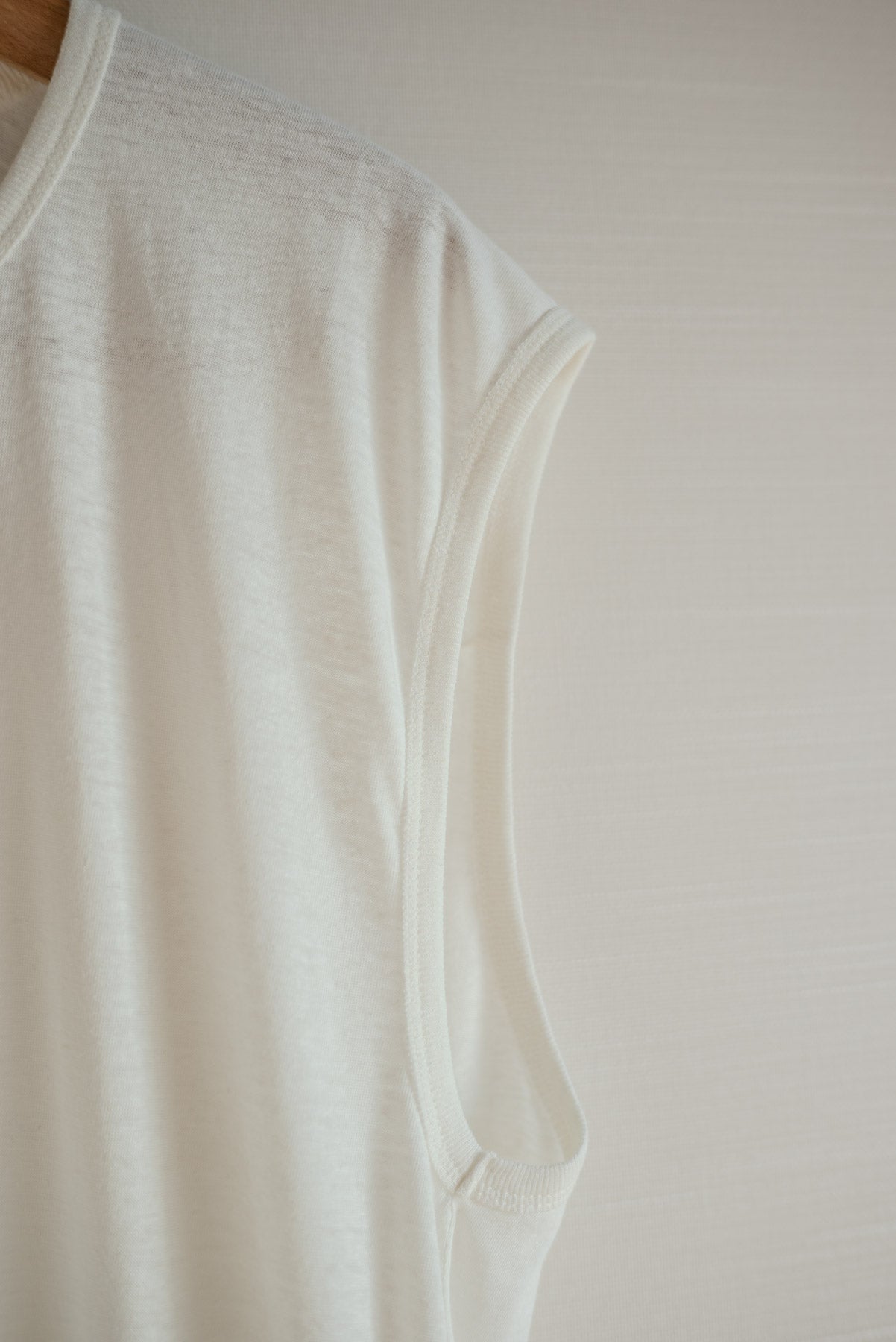 JAN-JAN VAN ESSCHE LOOSE FIT TANK TOP ORGANIC COTTON LINEN OFF WHITE