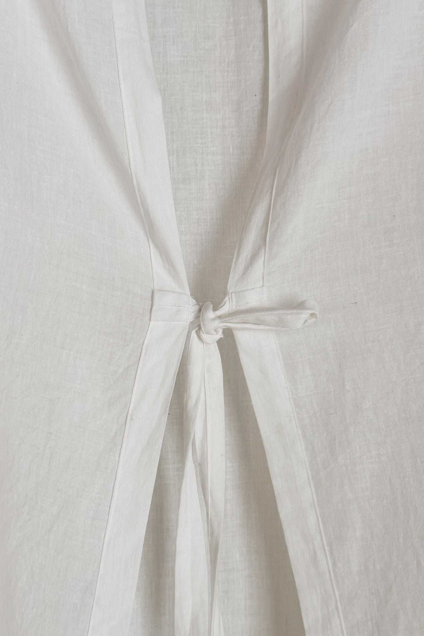 GRANDE ÉCHARPE CACHEMIRE JAN-JAN VAN ESSCHE EN VOILE DE COTON KHADI BLANC CASSÉ