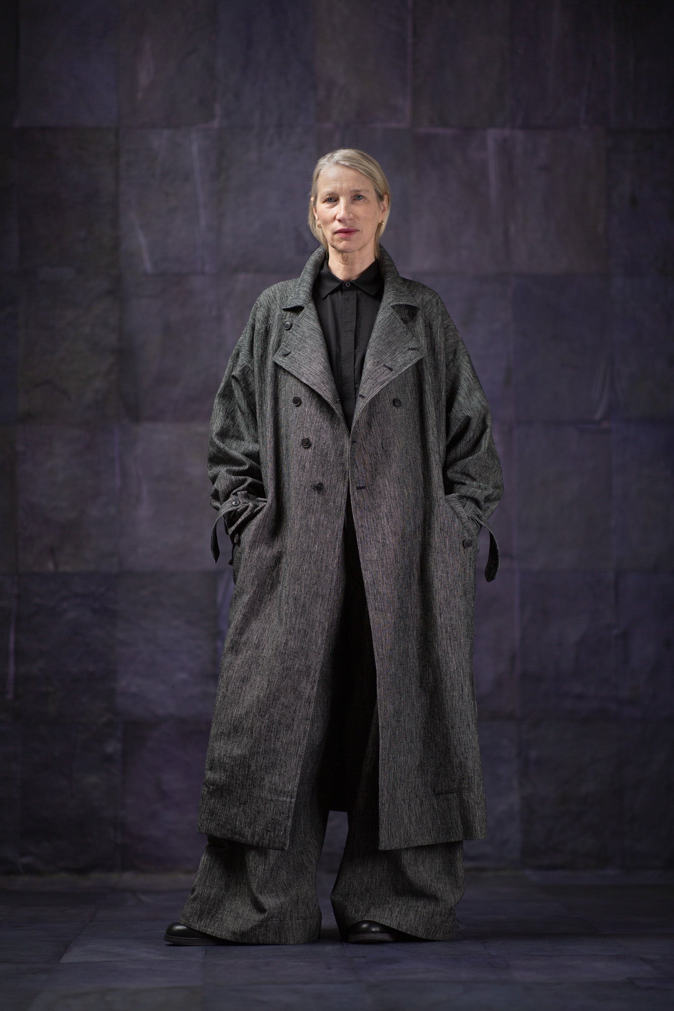 JAN-JAN VAN ESSCHE LOOSE FIT ARMY STYLE LONG COAT SILK LINEN CLOTH BLACK & WHITE