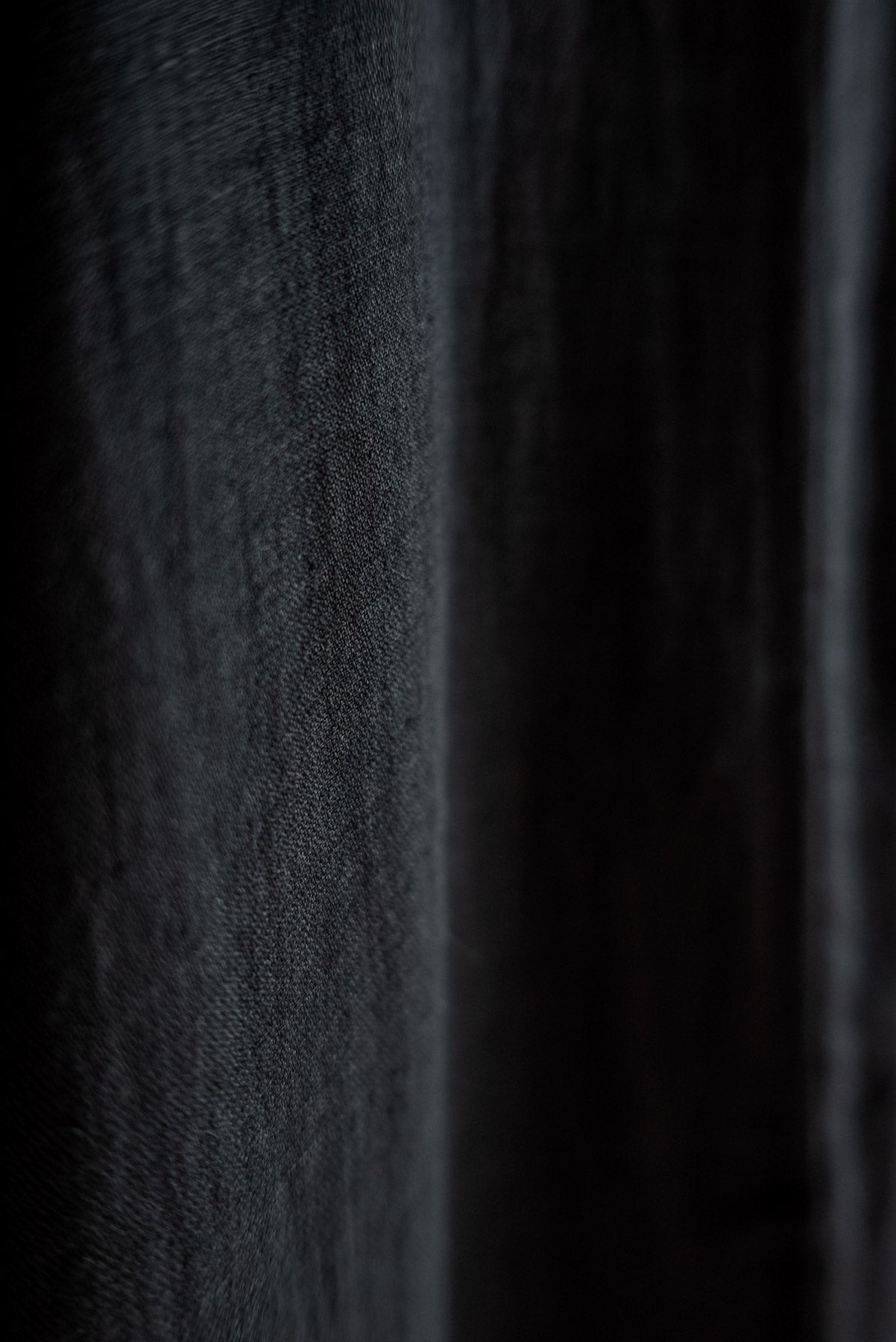 OIRA TSUTSUMU DRESS BLACK LINEN
