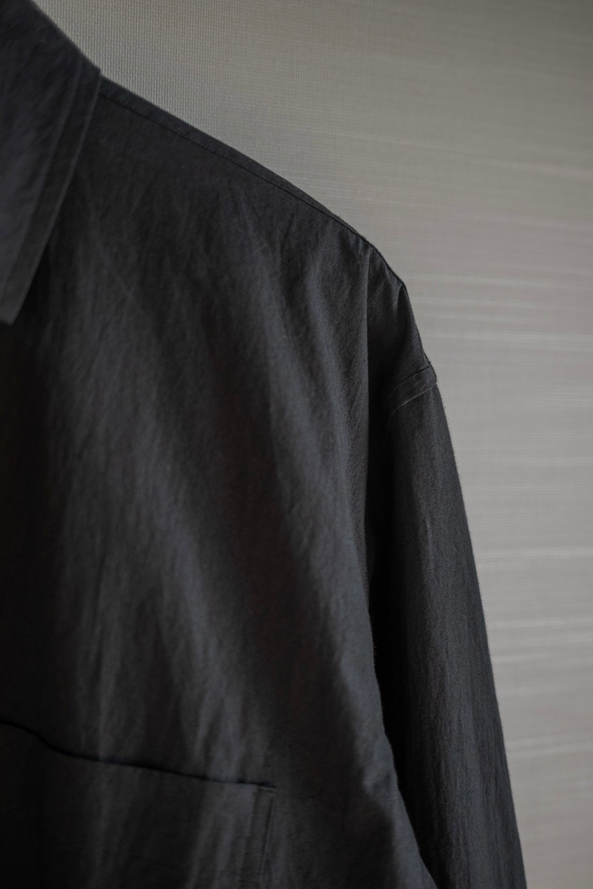 CHEMISE EN FORME DE NUAGE MACHINE À ÉCRIRE ULTRA DENSE UNKRUID