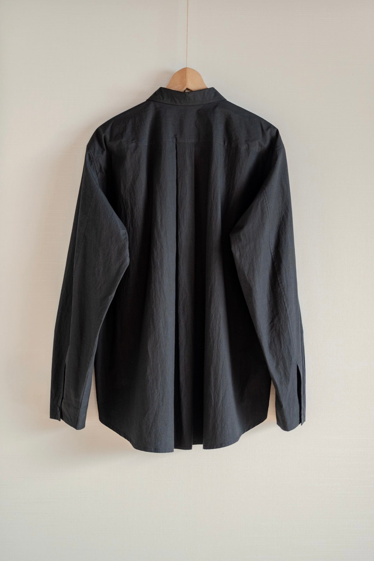 CHEMISE EN FORME DE NUAGE MACHINE À ÉCRIRE ULTRA DENSE UNKRUID