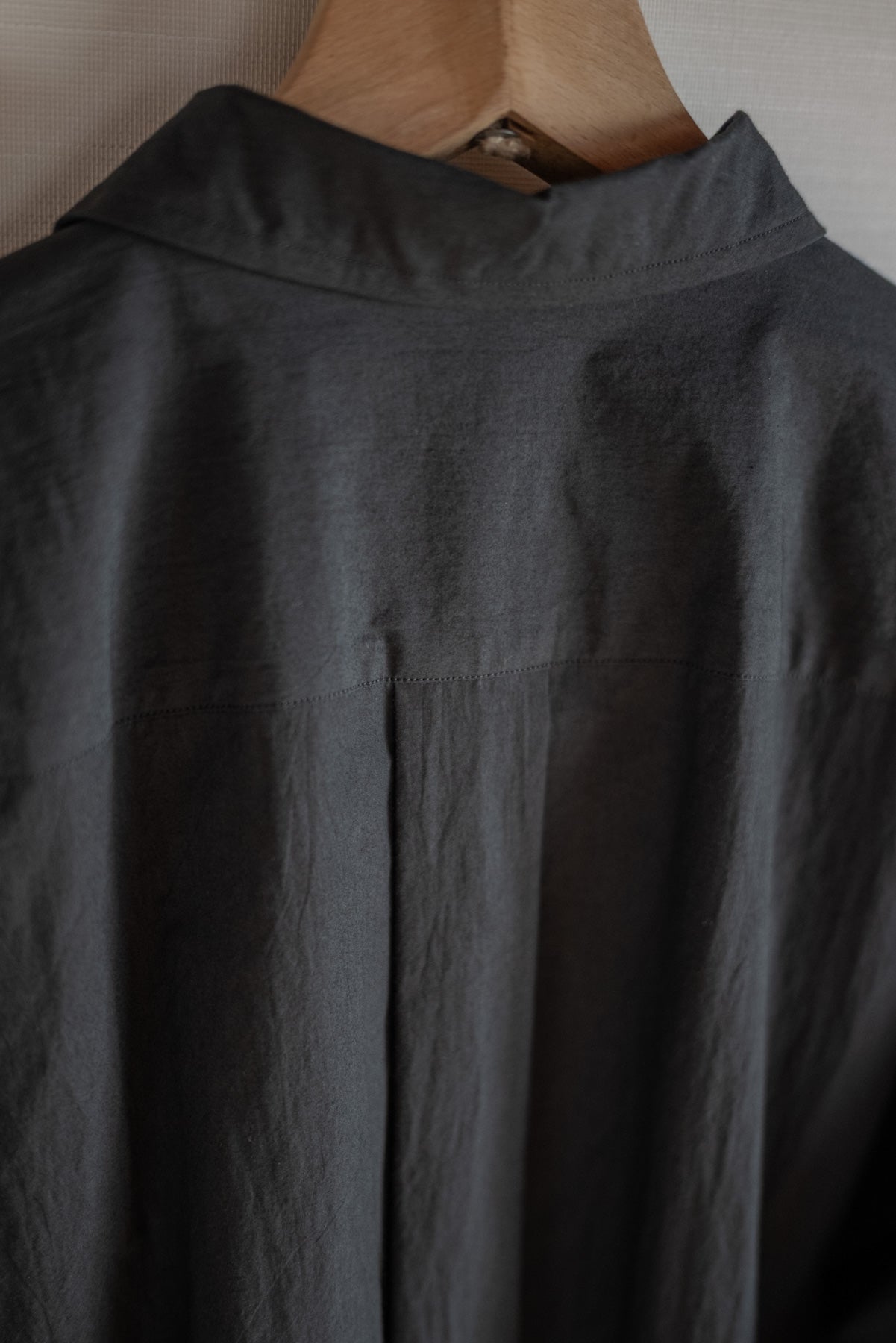 CHEMISE EN FORME DE NUAGE MACHINE À ÉCRIRE ULTRA DENSE UNKRUID