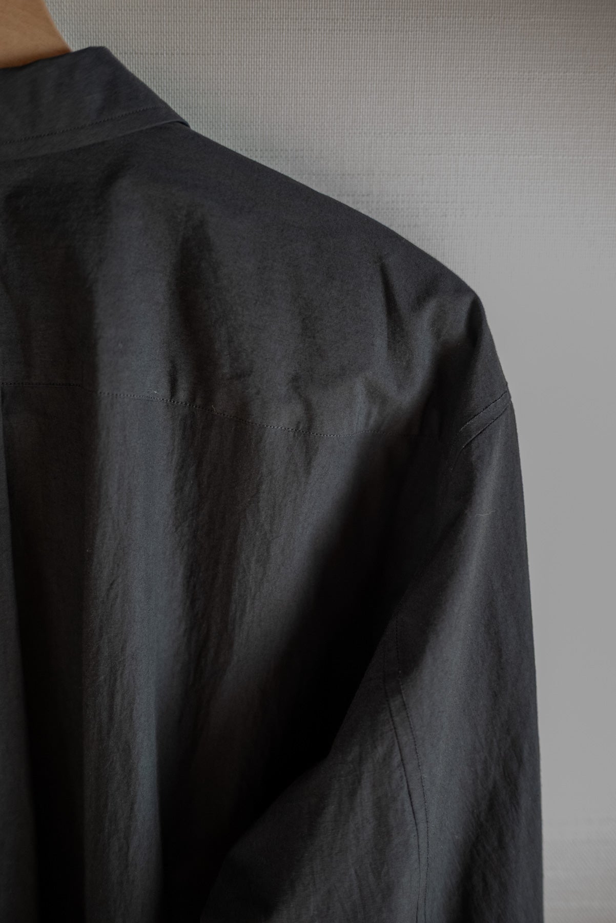 CHEMISE EN FORME DE NUAGE MACHINE À ÉCRIRE ULTRA DENSE UNKRUID