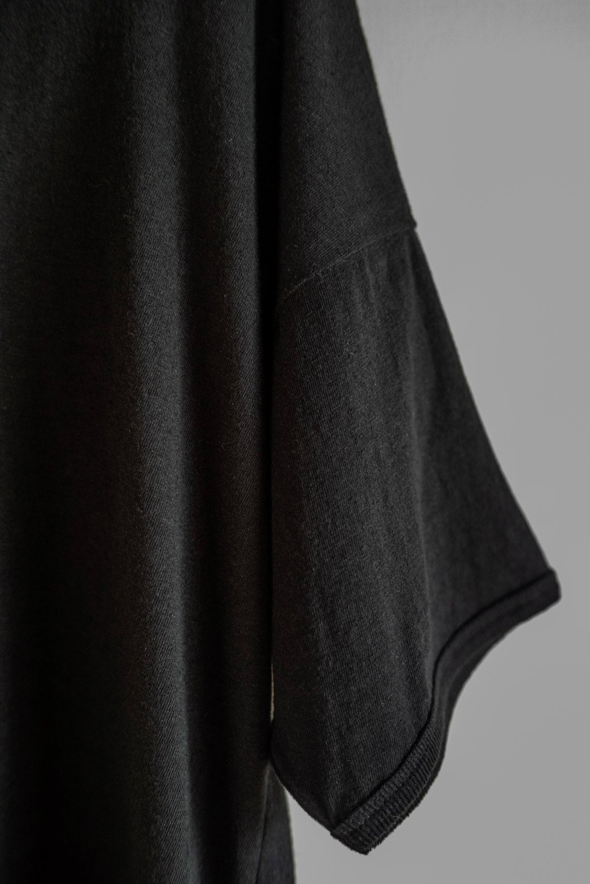 JAN-JAN VAN ESSCHE REGULAR FIT TEE SHORT SLEEVE COTTON LINEN JERSEY BLACK