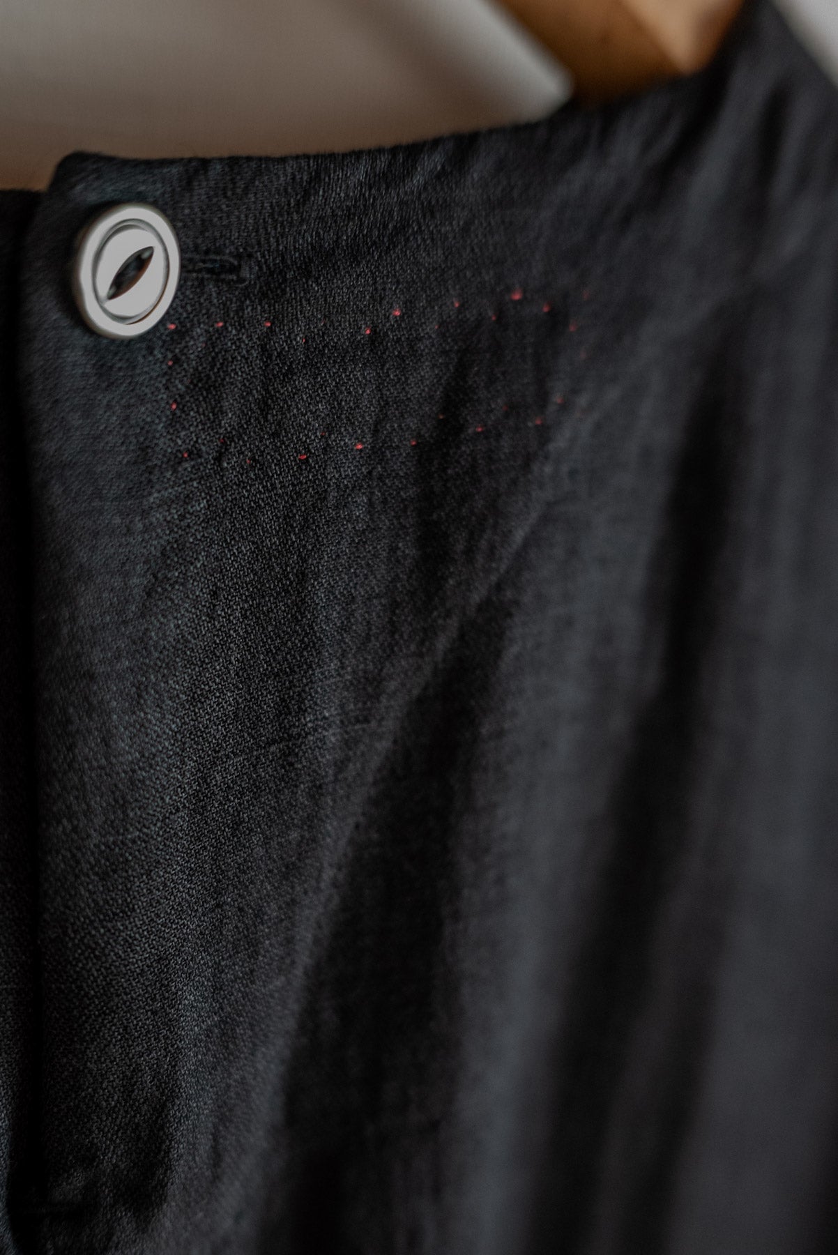 OIRA TSUTSUMU DRESS BLACK LINEN