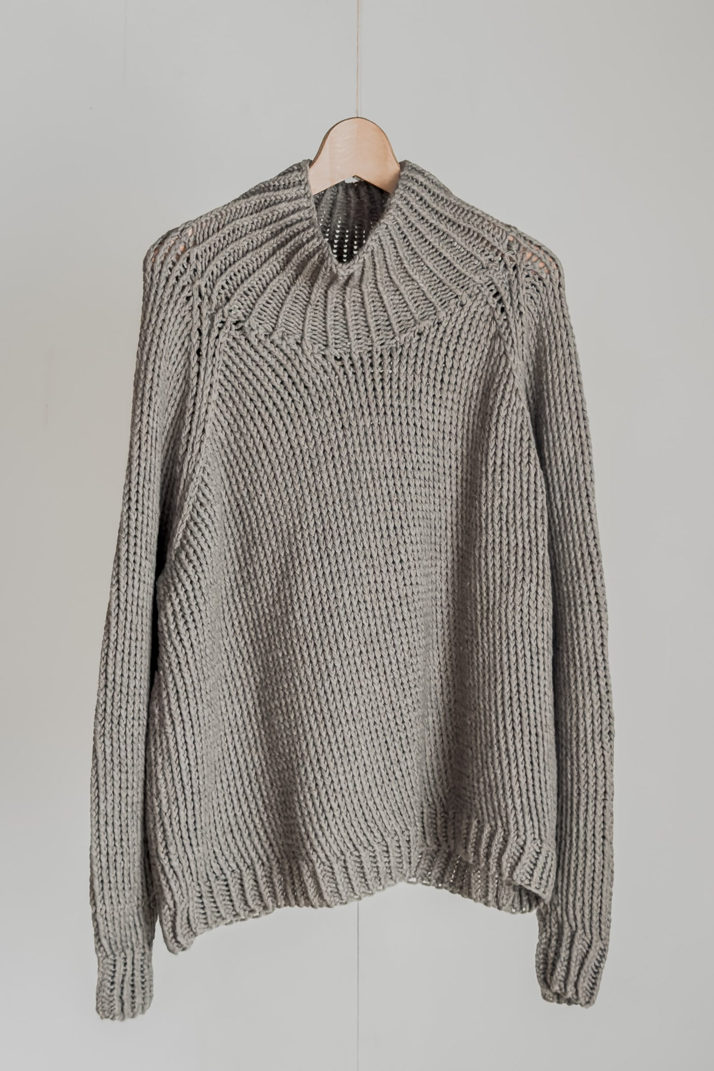 KNIT#40 - NATURAL GRAY YAK - JAN JAN VAN ESSCHE