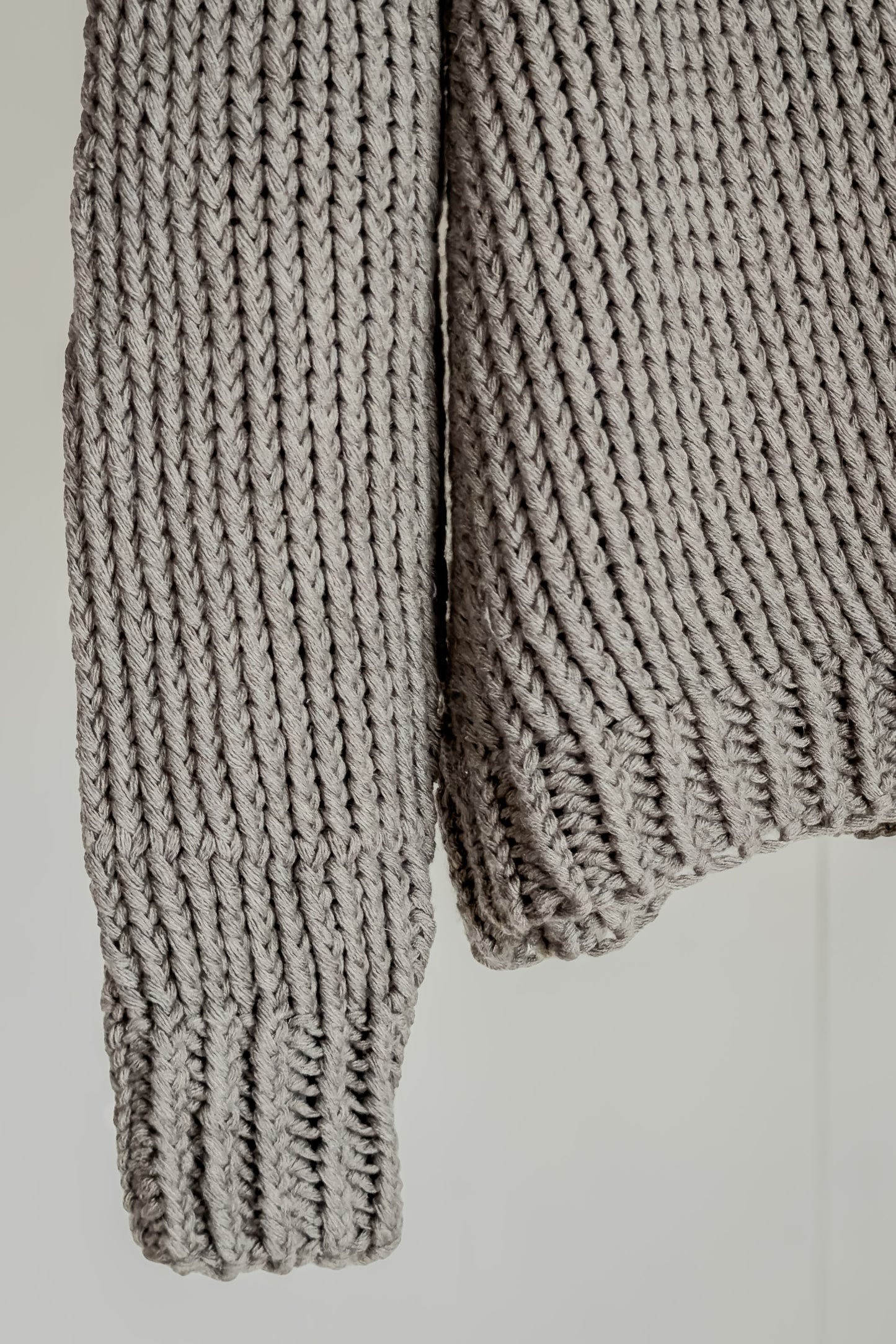 KNIT#40 - NATURAL GRAY YAK - JAN JAN VAN ESSCHE