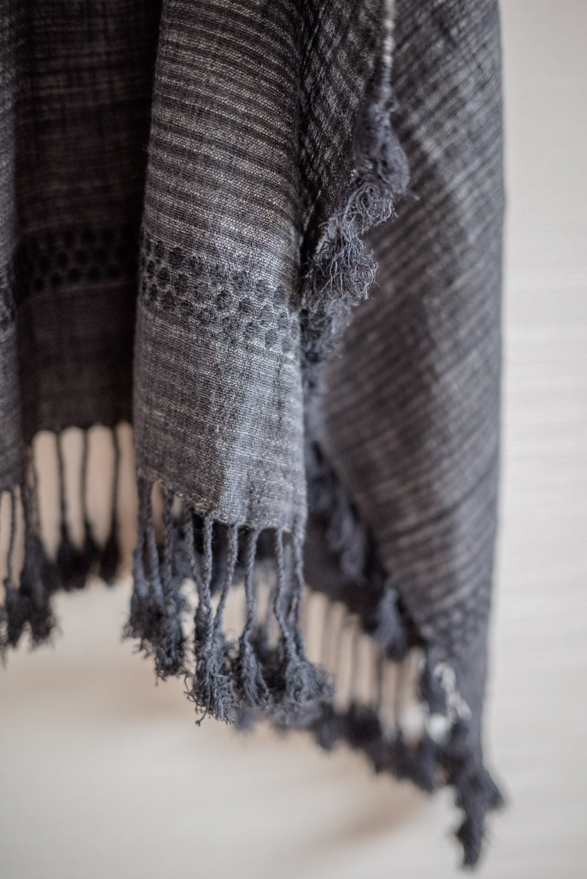 JAN-JAN VAN ESSCHE ERI SILK HANDWOVEN STOLE
