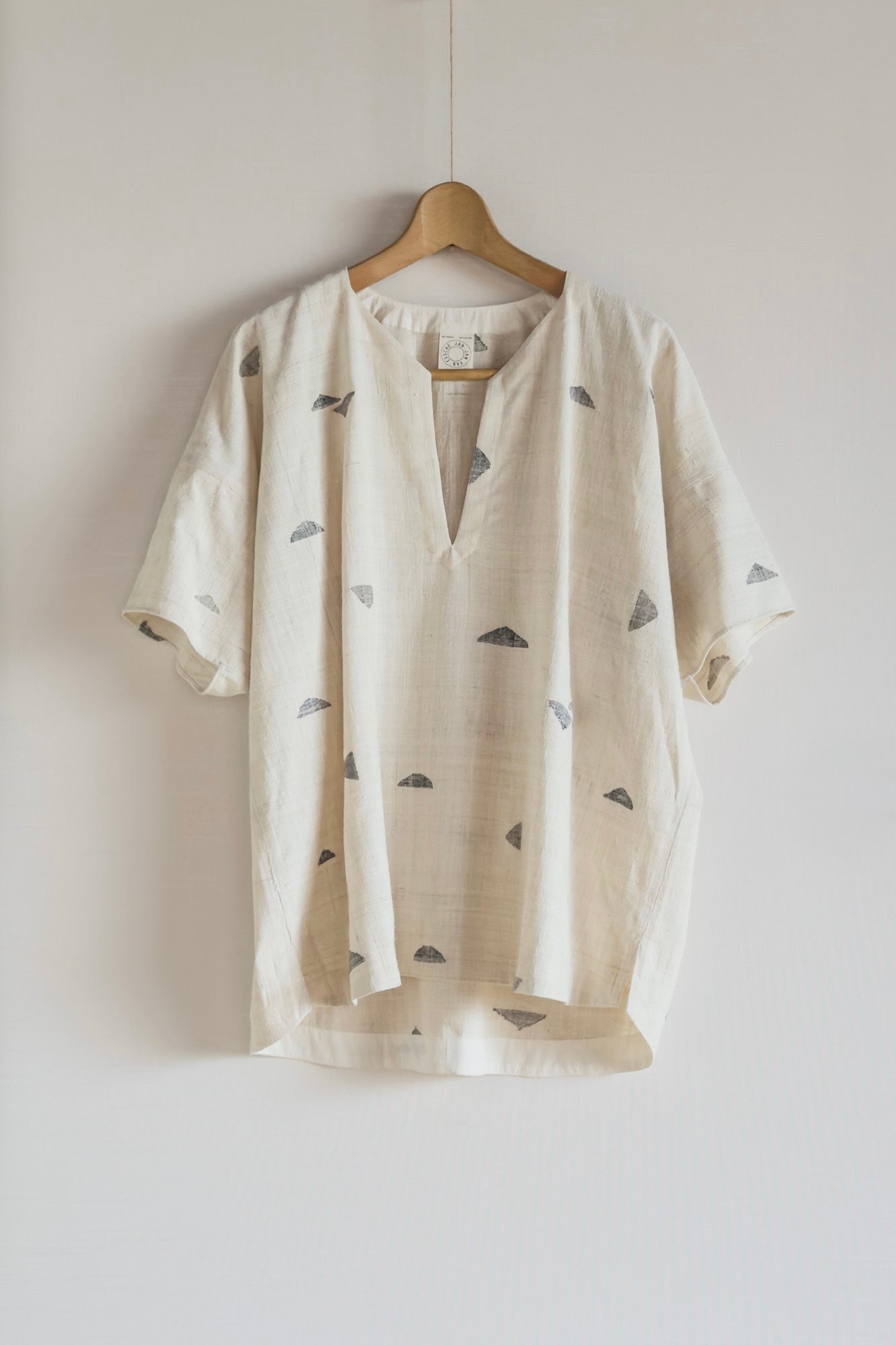 JAN-JAN VAN ESSCHE ERI SILK HANDWOVEN TUNIC HANDWOVEN GRAY PEAKS