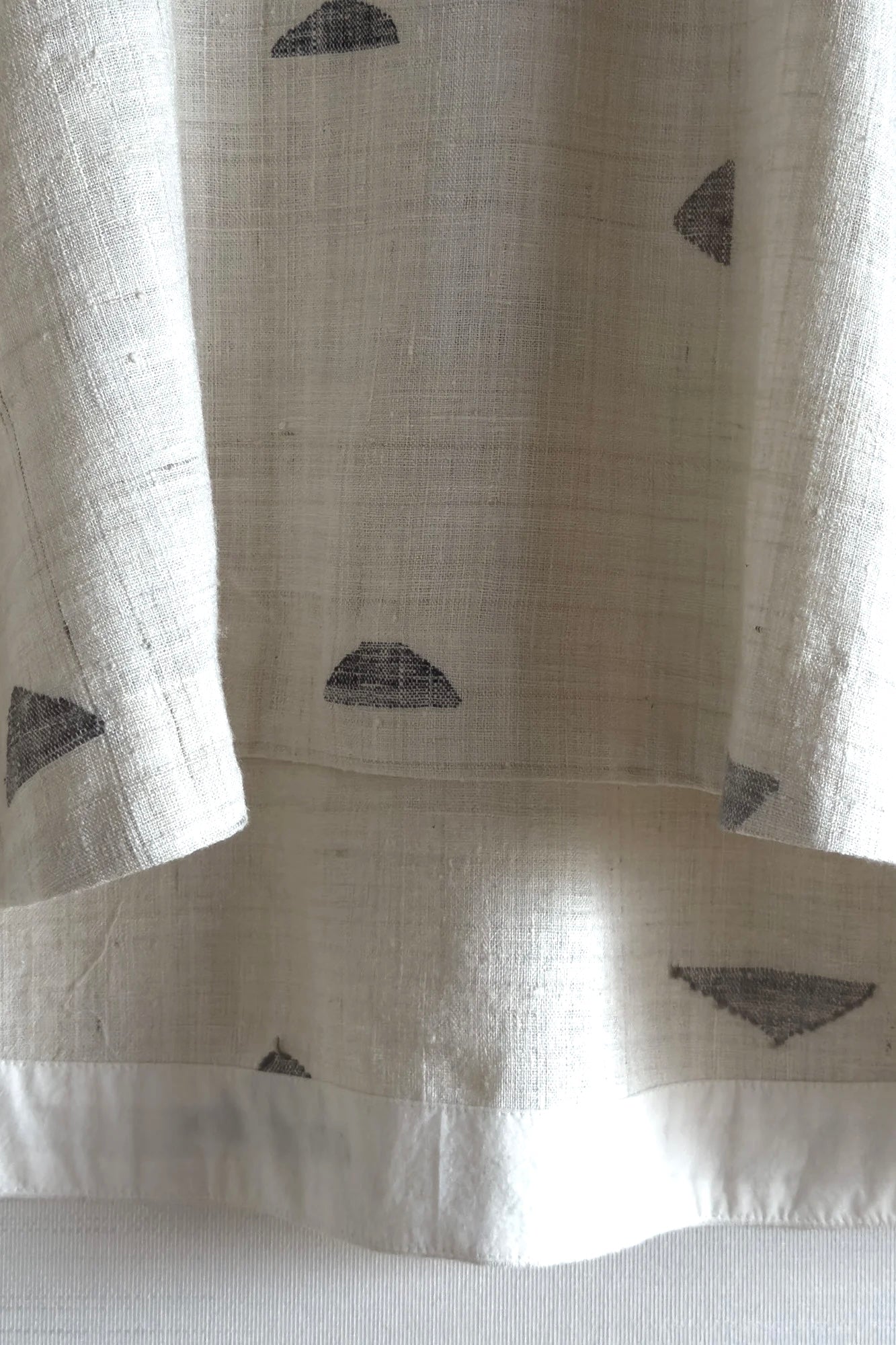 JAN-JAN VAN ESSCHE ERI SILK HANDWOVEN TUNIC HANDWOVEN GRAY PEAKS