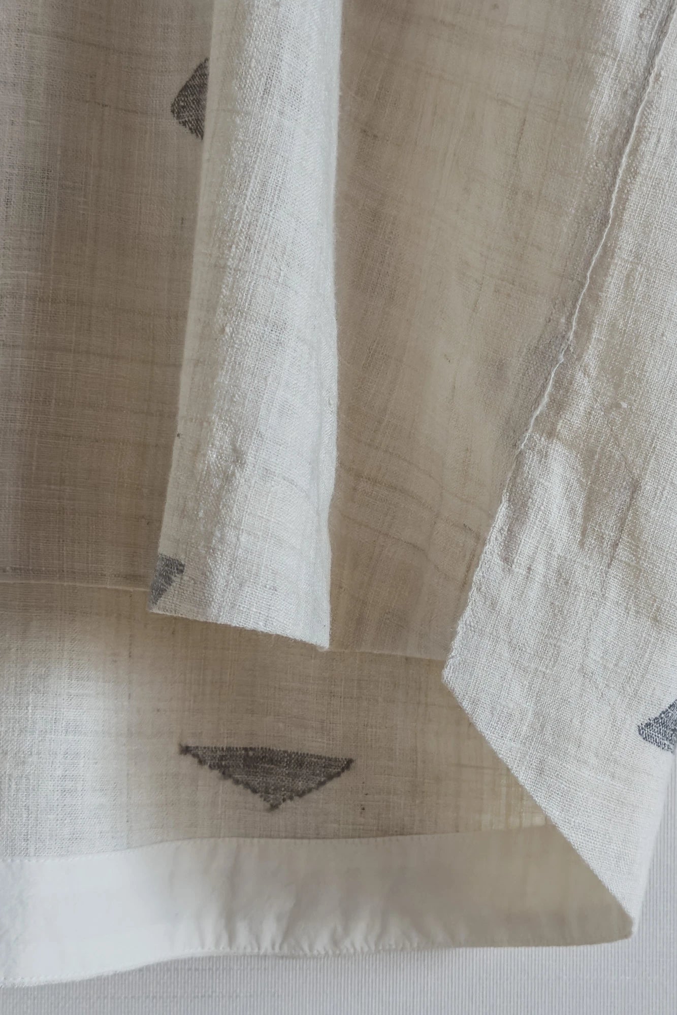 JAN-JAN VAN ESSCHE ERI SILK HANDWOVEN TUNIC HANDWOVEN GRAY PEAKS