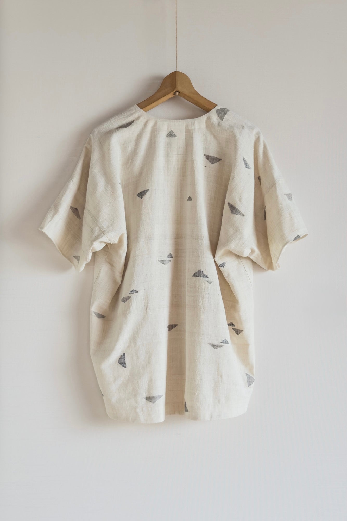 JAN-JAN VAN ESSCHE ERI SILK HANDWOVEN TUNIC HANDWOVEN GRAY PEAKS