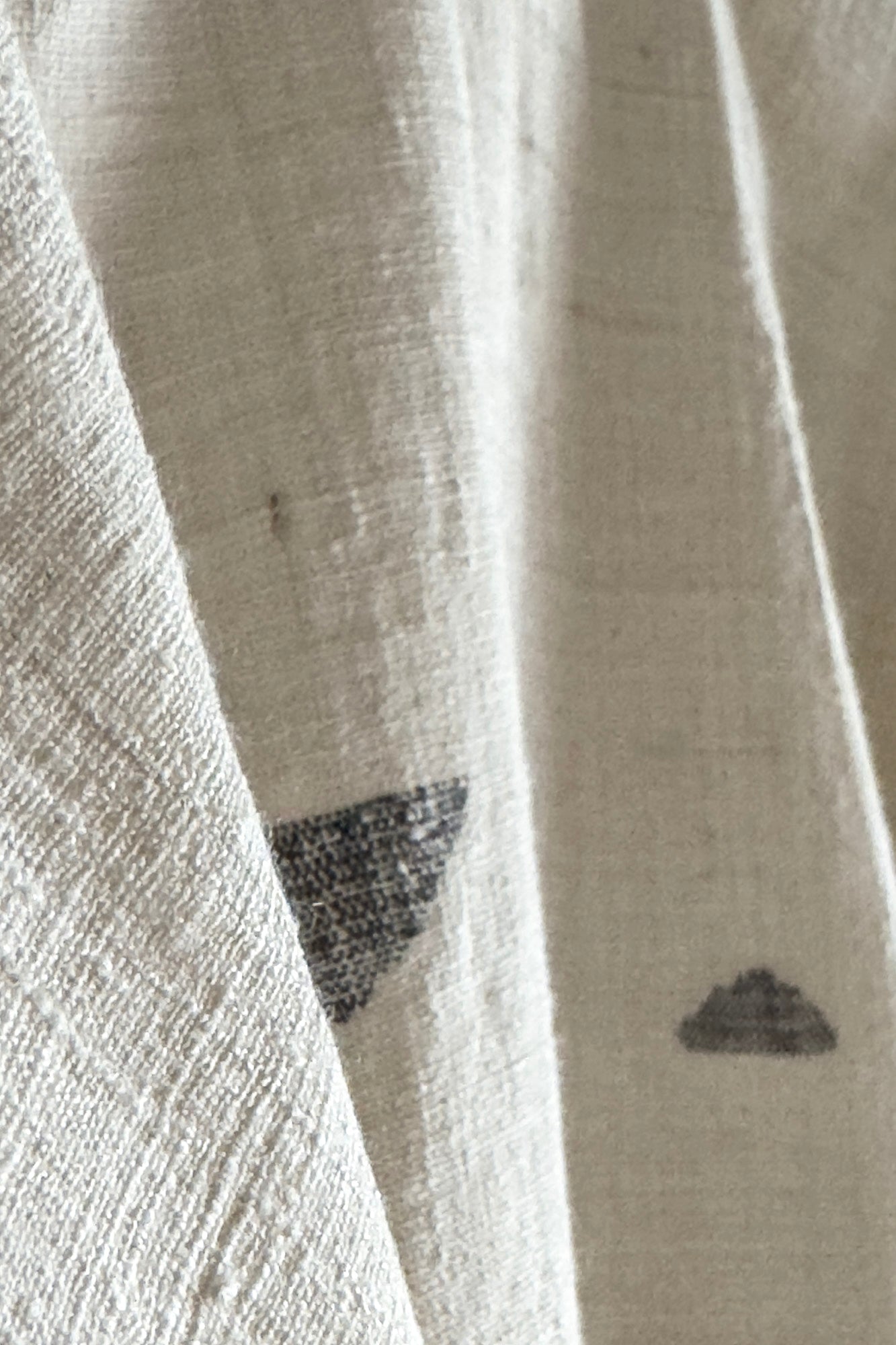 JAN-JAN VAN ESSCHE ERI SILK HANDWOVEN TUNIC HANDWOVEN GRAY PEAKS