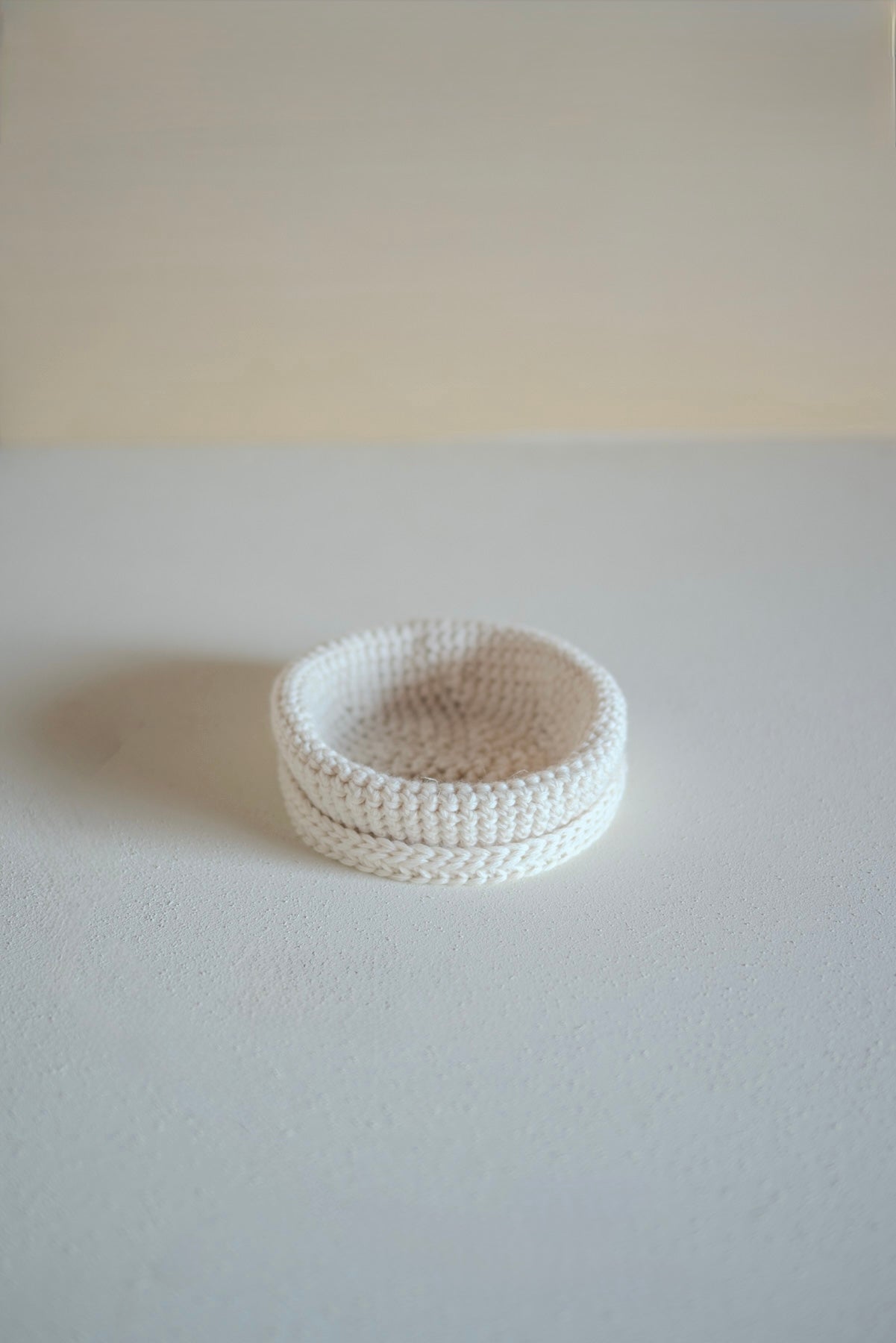 JAN-JAN VAN ESSCHE HAND CROCHETED BEANIE WOOL LINO WHITE