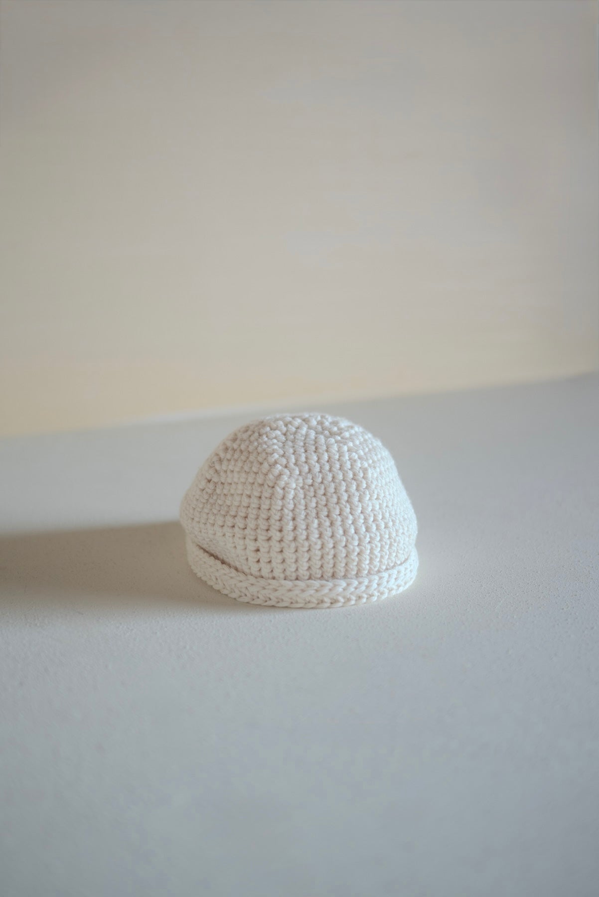 JAN-JAN VAN ESSCHE HAND CROCHETED BEANIE WOOL LINO WHITE