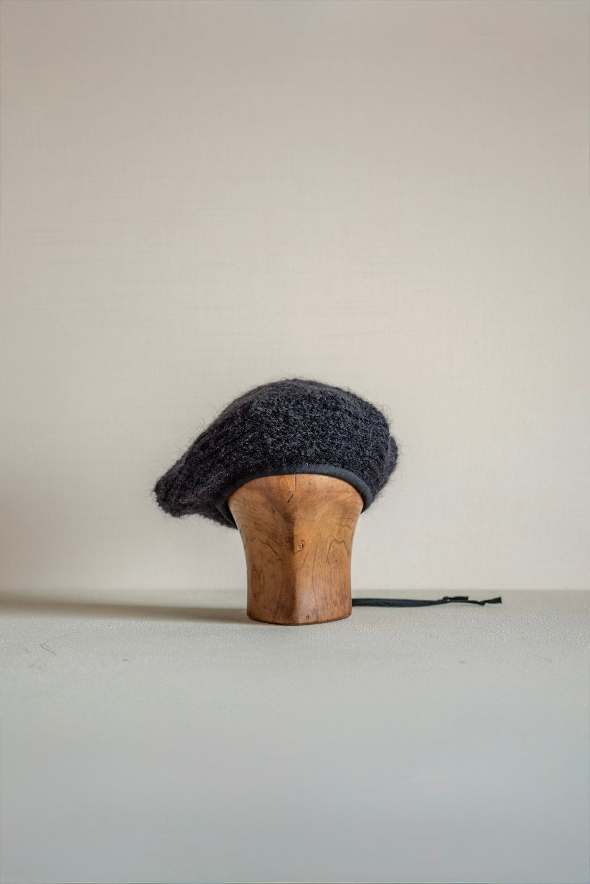 JAN-JAN VAN ESSCHE HAND CROCHET BERET BLACK