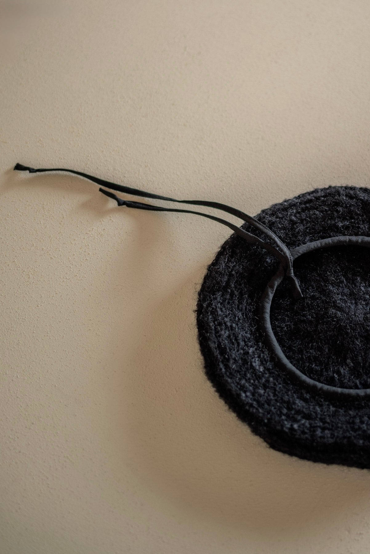 JAN-JAN VAN ESSCHE HAND CROCHET BERET BLACK