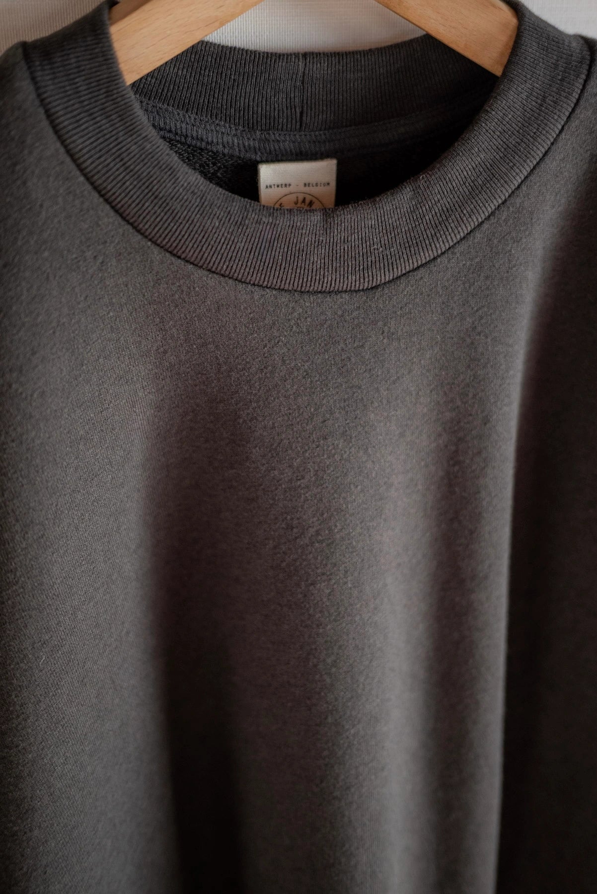 JAN-JAN VAN ESSCHE LOOSE FIT SWEATSHIRT COTTON LINEN WOOL ANTHRACITE