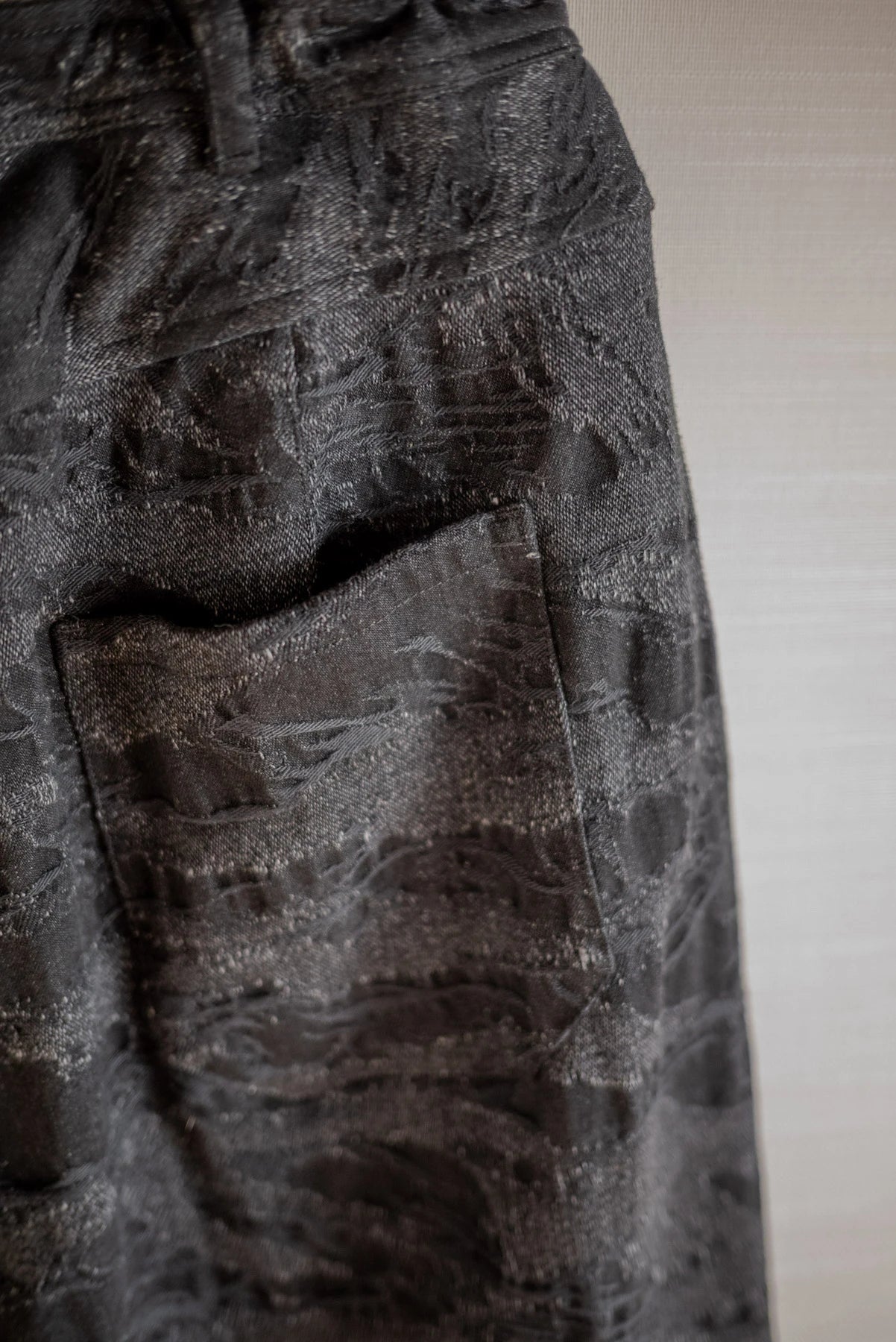 JAN-JAN VAN ESSCHE OVERSIZED 6 POCKET DENIM TROUSERS CAMOUFLAGE DENIM BLACK