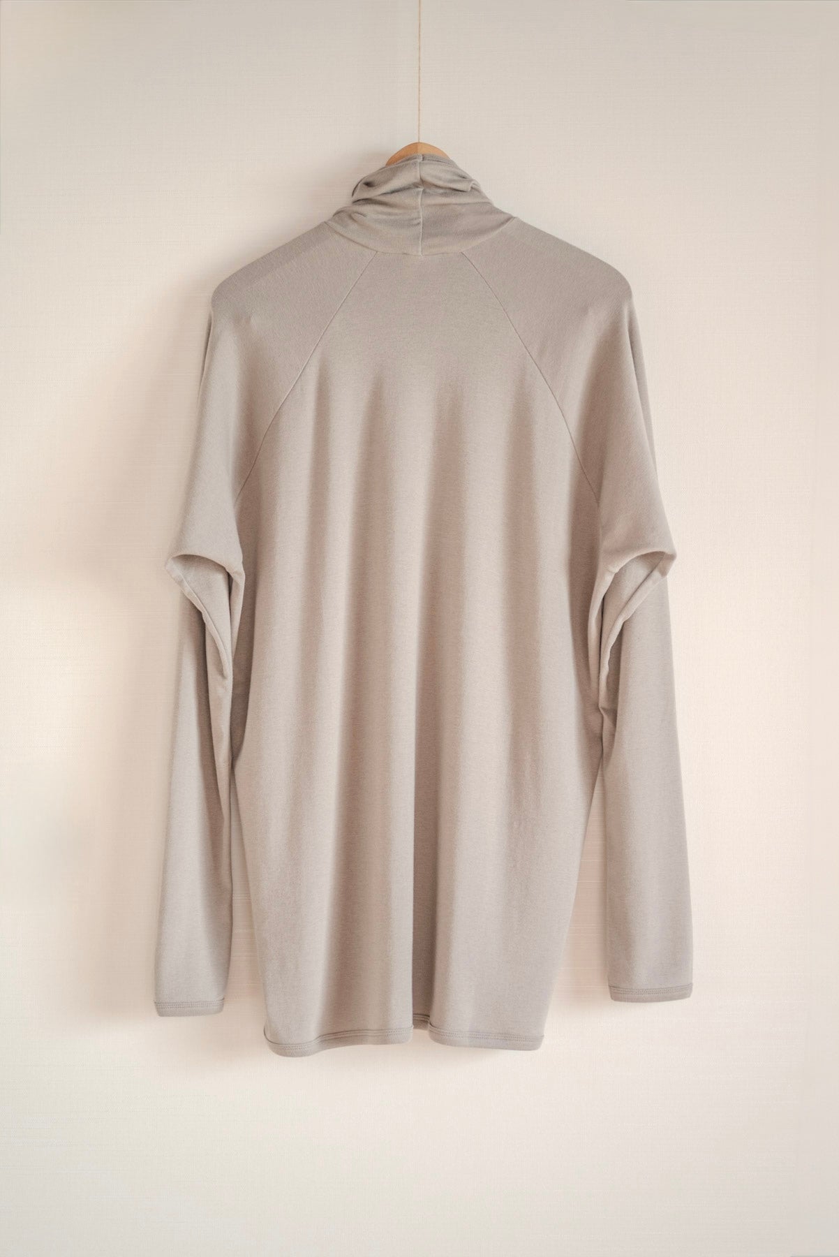 JAN-JAN VAN ESSCHE REGULAR FIT TURTLE NECK TEE CEMENT