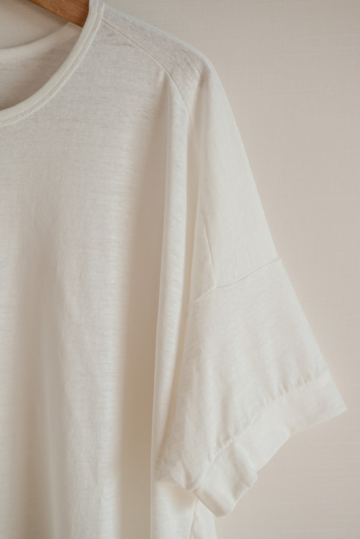 JAN-JAN VAN ESSCHE SHORT SLEEVE CREW NECK TEE ORGANIC COTTON LINEN OFF WHITE