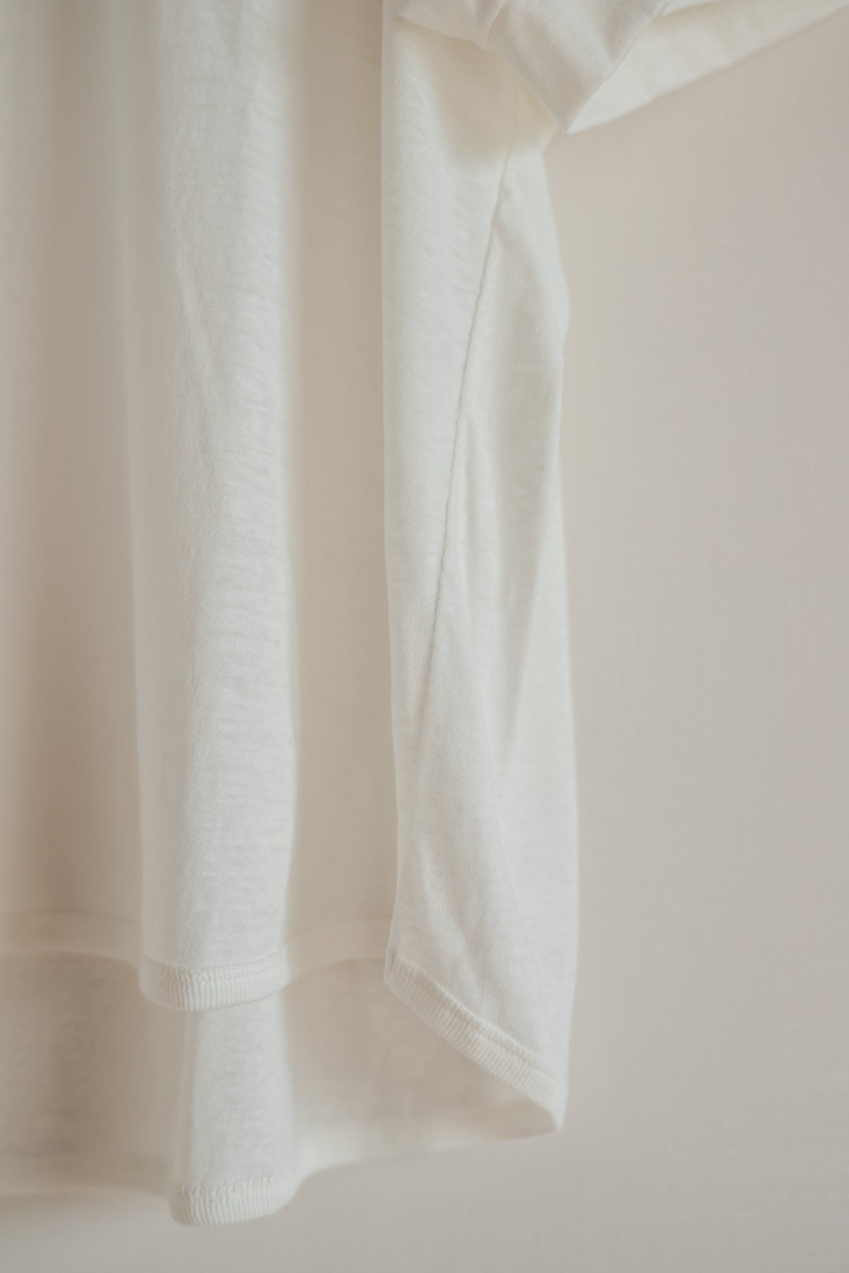 JAN-JAN VAN ESSCHE SHORT SLEEVE CREW NECK TEE ORGANIC COTTON LINEN OFF WHITE