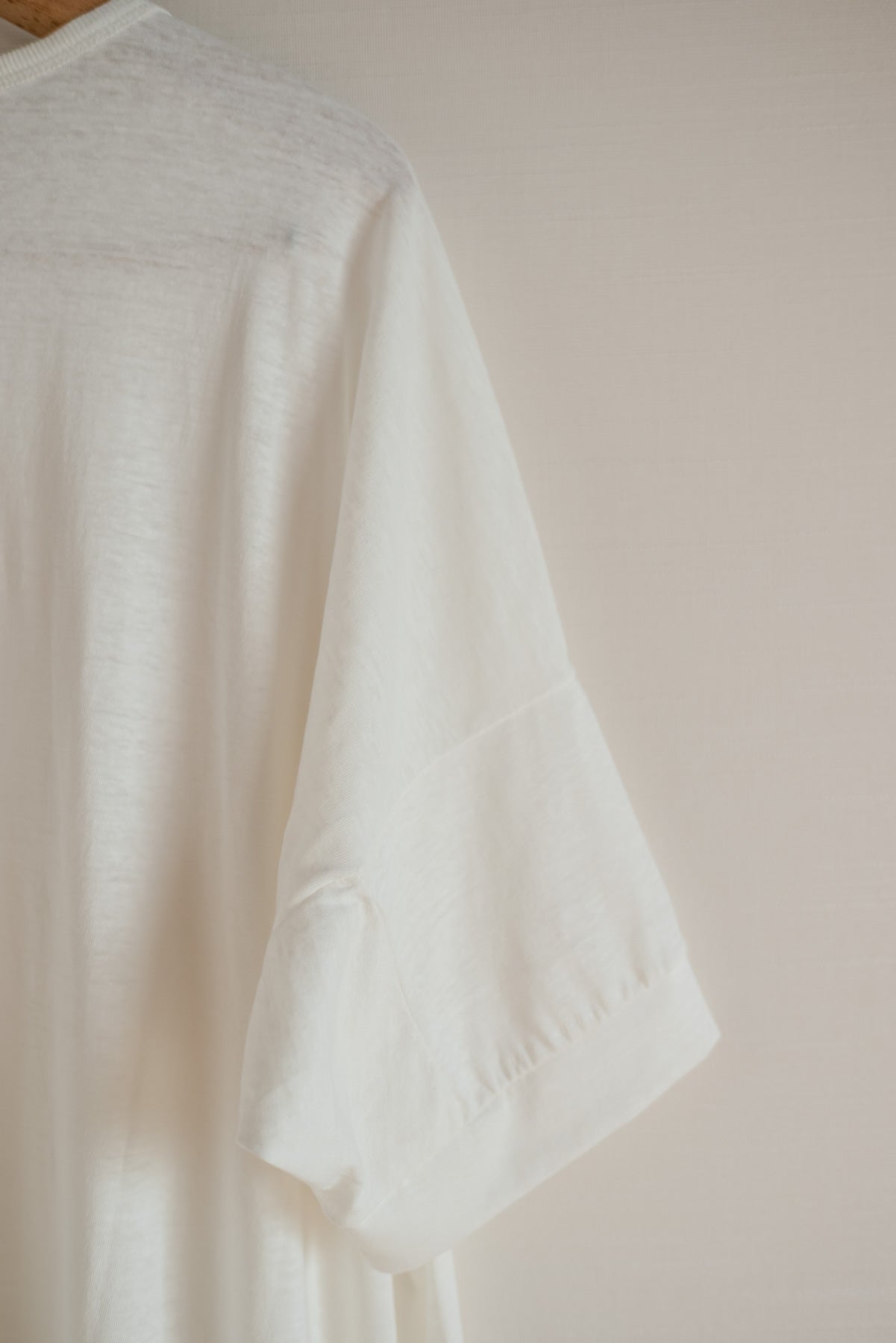 JAN-JAN VAN ESSCHE SHORT SLEEVE CREW NECK TEE ORGANIC COTTON LINEN OFF WHITE