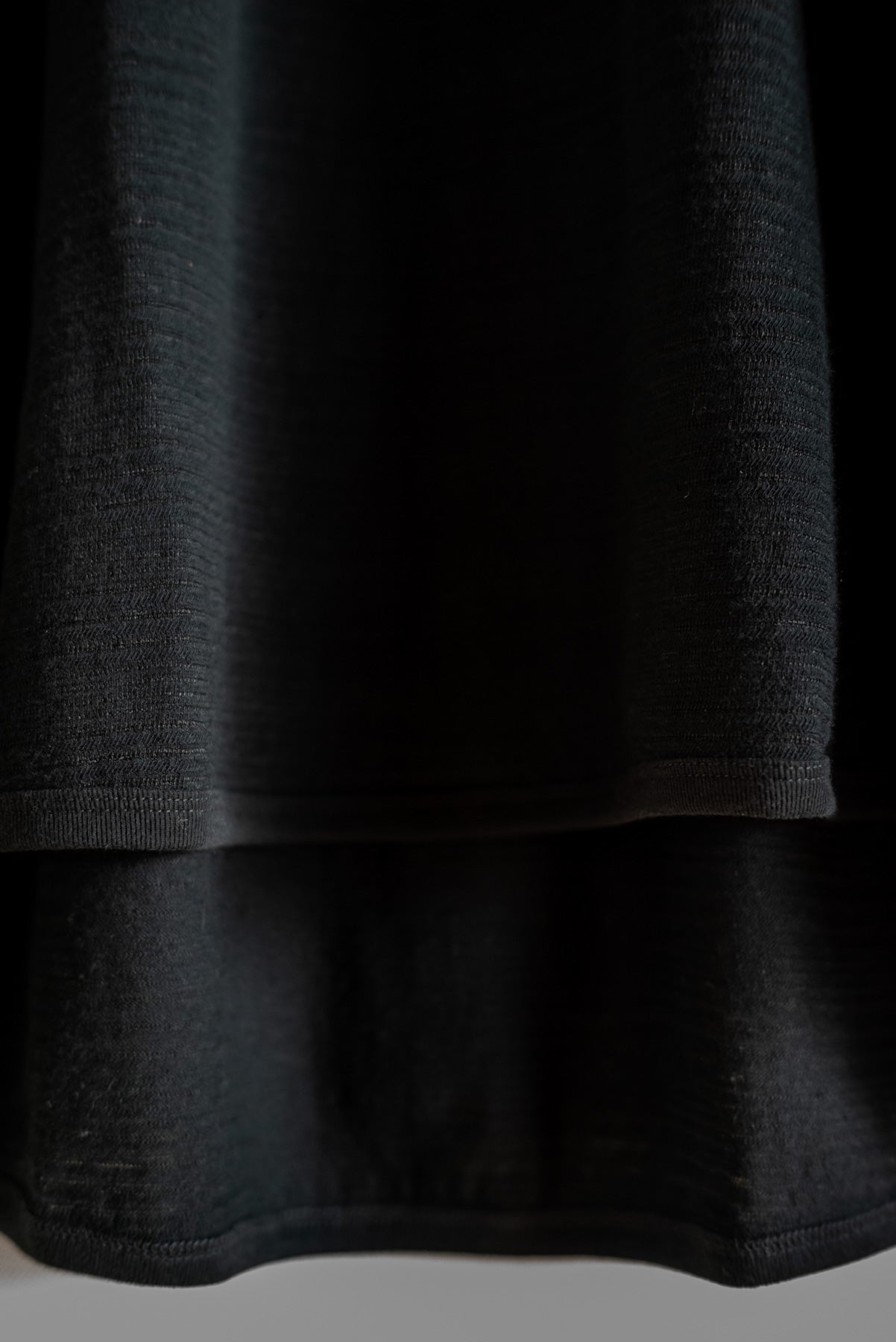 JAN-JAN VAN ESSCHE SHORT SLEEVE CREW NECK TEE RIPPLE JERSEY BLACK