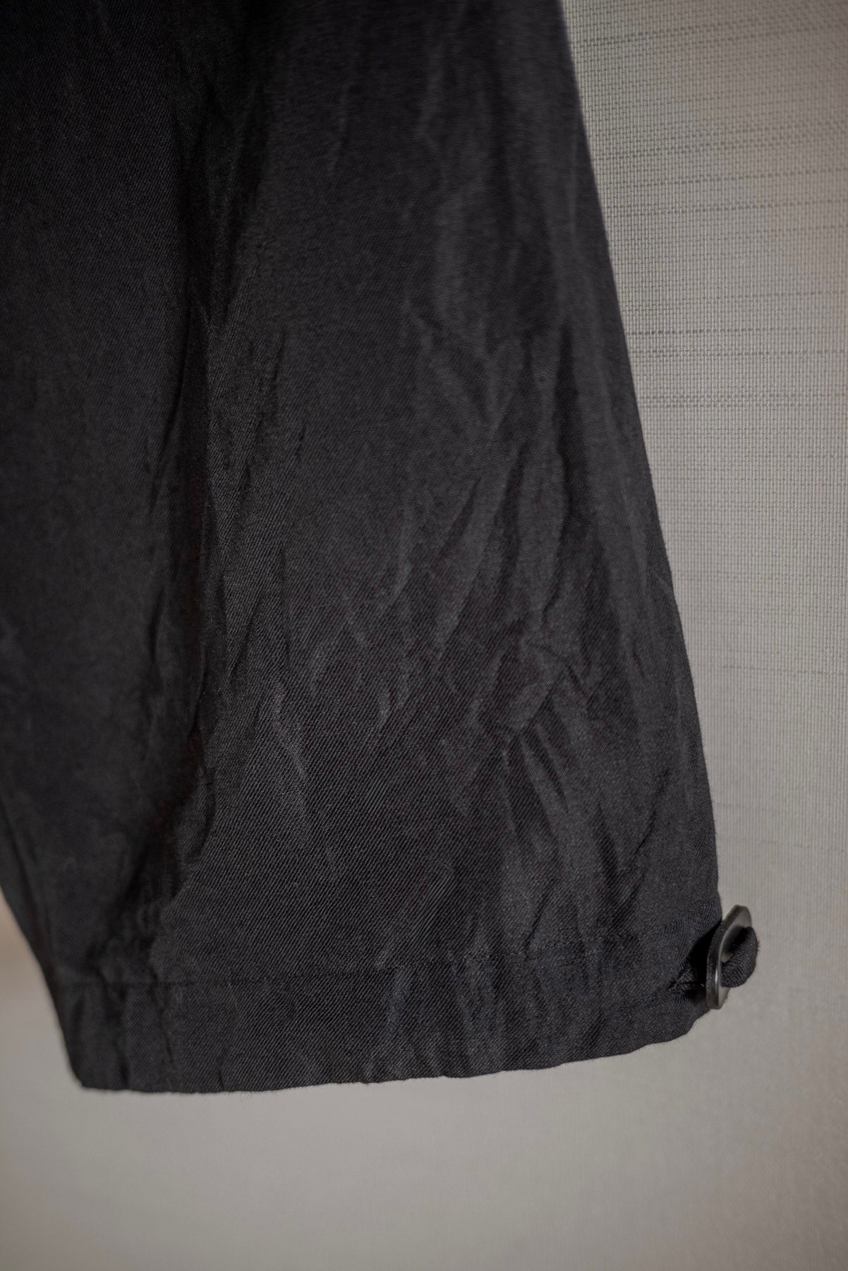 JAN-JAN VAN ESSCHE TROUSERS WITH ELASTIC WAISTBAND IN THE BACK BLACK