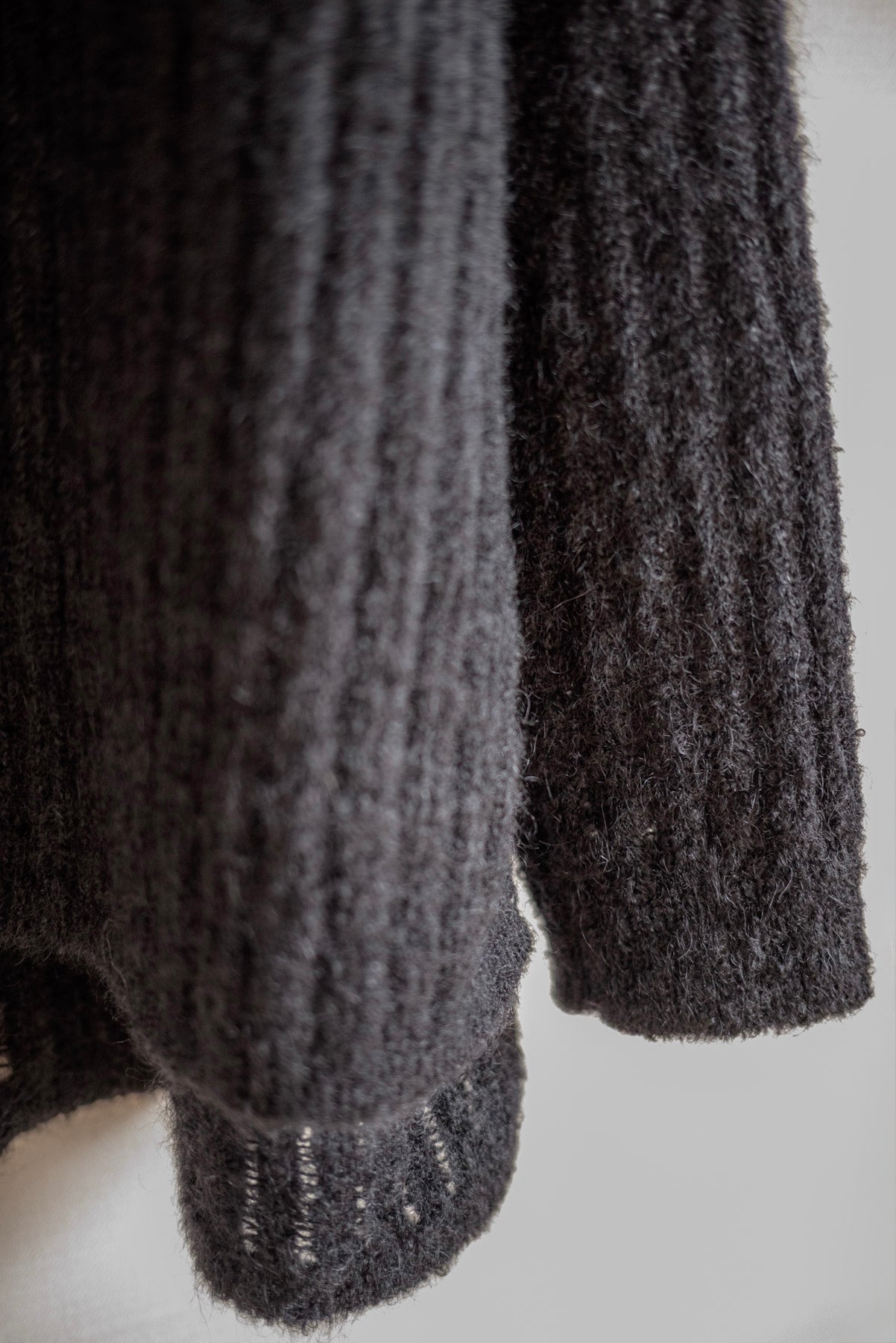 JAN-JAN VAN ESSCHE WIDE FIT KNITTED CREW-NECK SWEATER GOAT MOHAIR BLACK