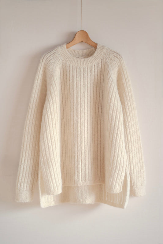 JAN-JAN VAN ESSCHE PULL LARGE EN MAILLE À COL RAS DU COU EN CHÈVRE MOHAIR NATUREL