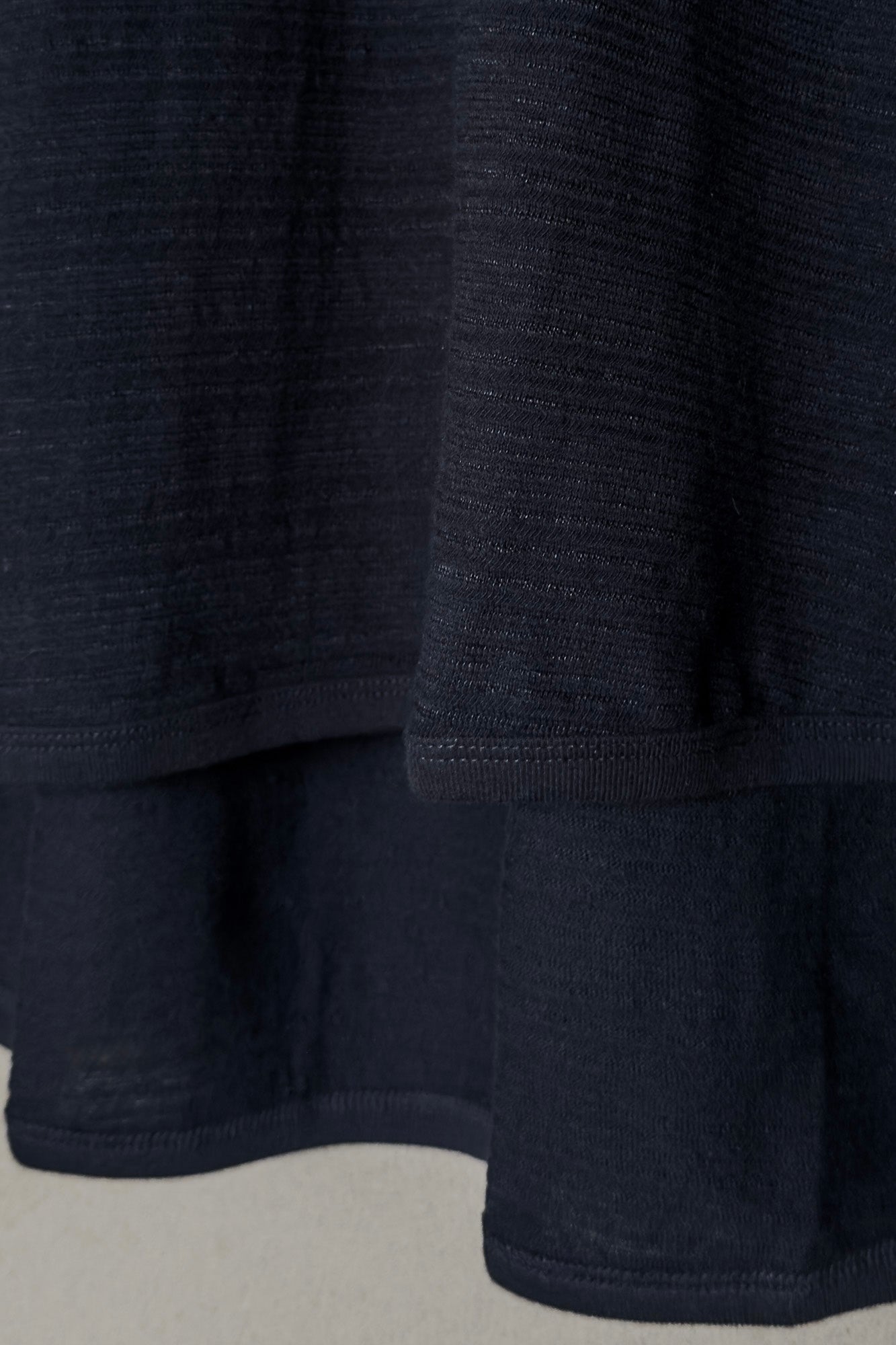 JAN-JAN VAN ESSCHE SHORT SLEEVE CREW NECK TEE RIPPLE JERSEY BLACK