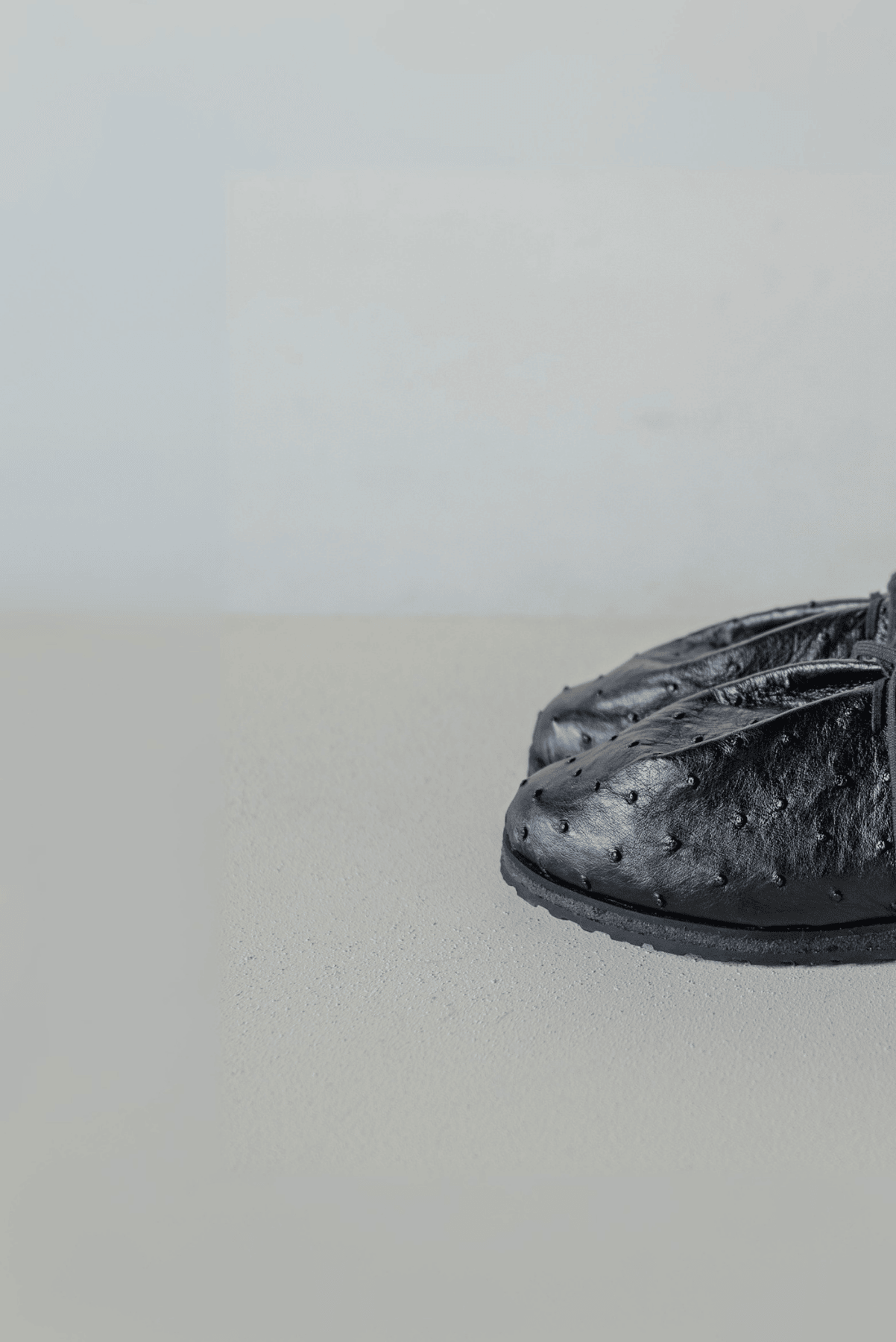 PETROSOLAUM DRAWSTRING SHOES BLACK
