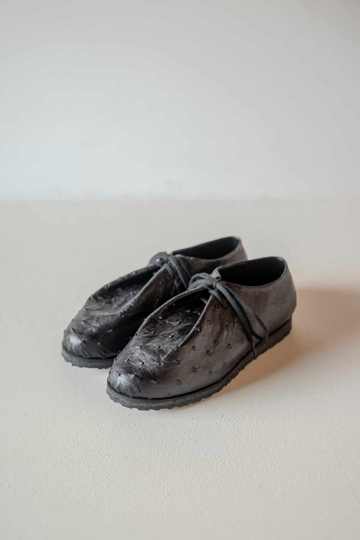 PETROSOLAUM DRAWSTRING SHOES BLACK