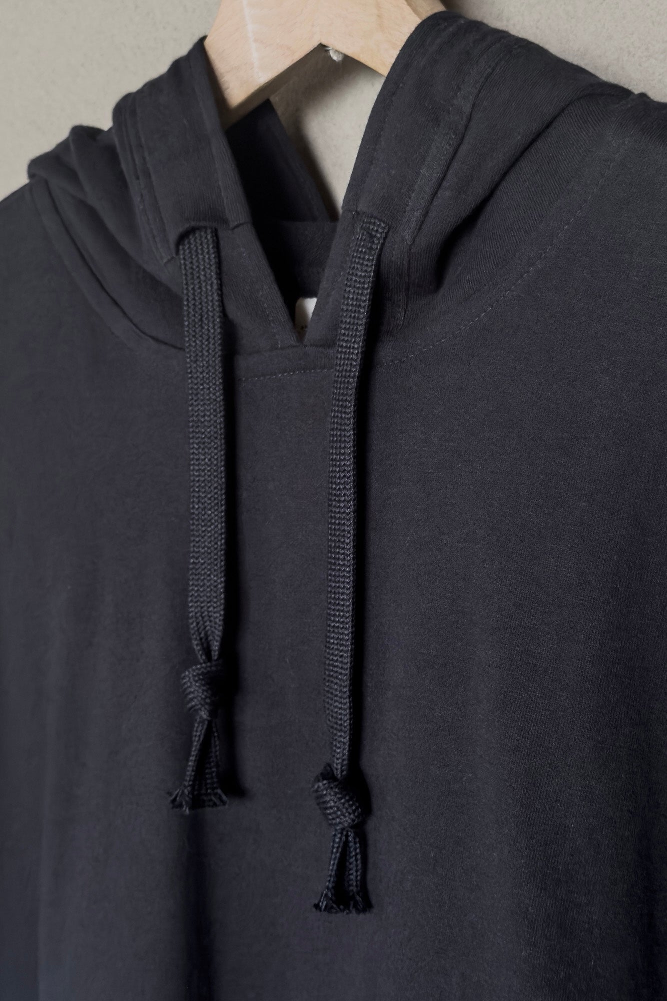 JAN-JAN VAN ESSCHE OVERSIZED SLEEVELESS HOODED SWEAT ORGANIC COTTON LINEN SWEAT SUMMER BLACK