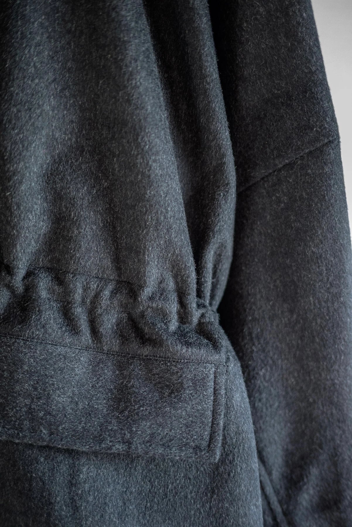 UNKRUID MOUNTAIN PARKA DARK ANTHRACITE HIMALAYALODEN