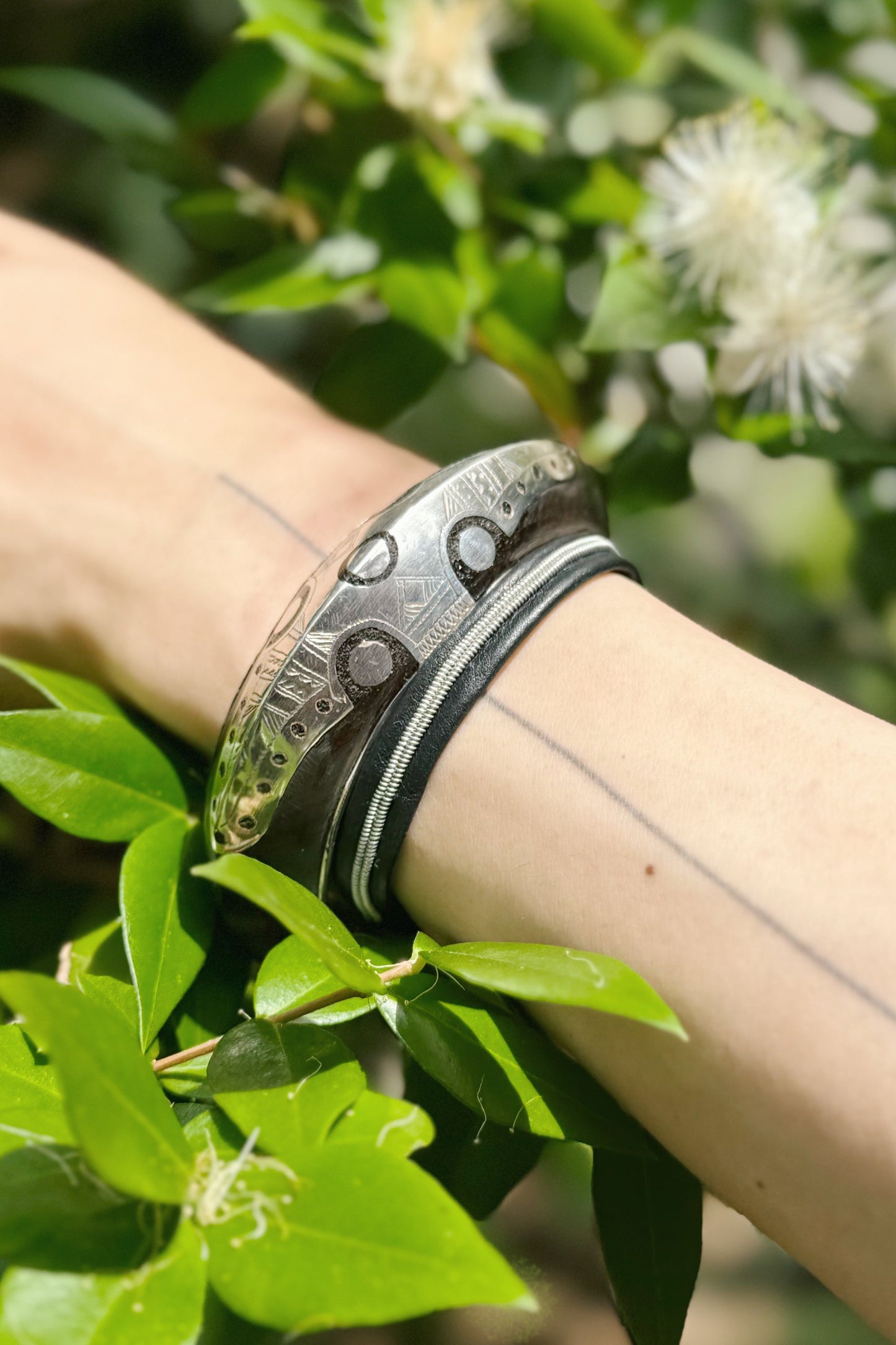 ZAMZAM JEWELRY - TUAREG - EBONY×SILVER BRACELET