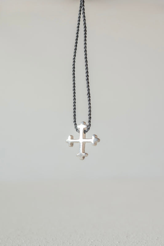 COLLIER CROIX NOIR COLLECTION ARGENT MARIA RUDMAN