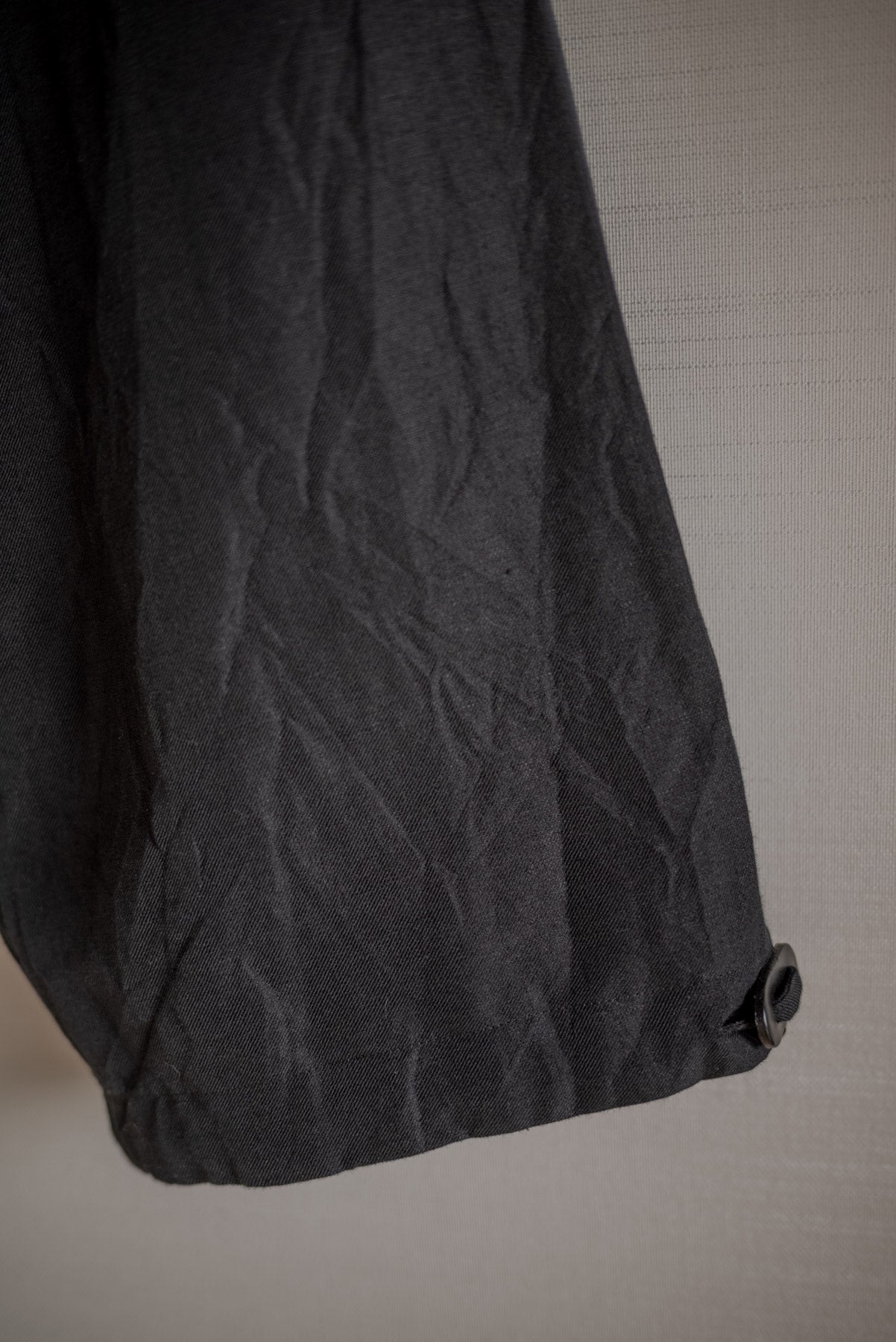 JAN-JAN VAN ESSCHE TROUSERS WITH ELASTIC WAISTBAND IN THE BACK BLACK