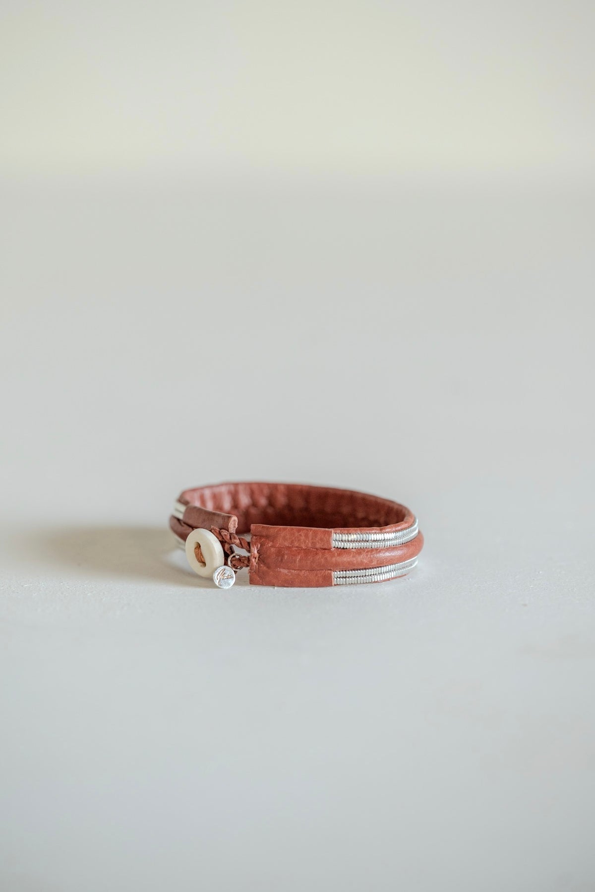 MARIA RUDMAN Classic Collection Tan bracelet – view 2
