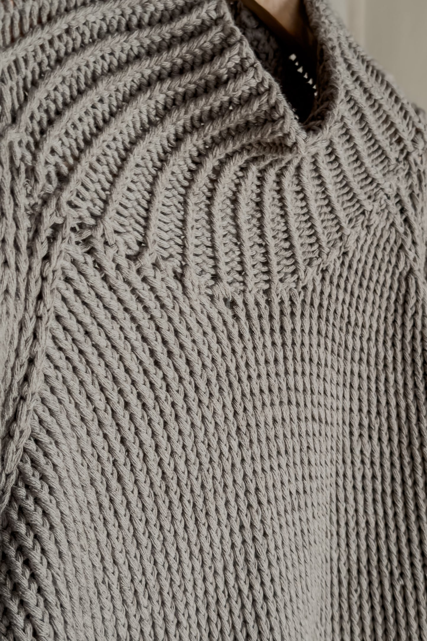 KNIT#40 - NATURAL GREY YAK - JAN JAN VAN ESSCHE