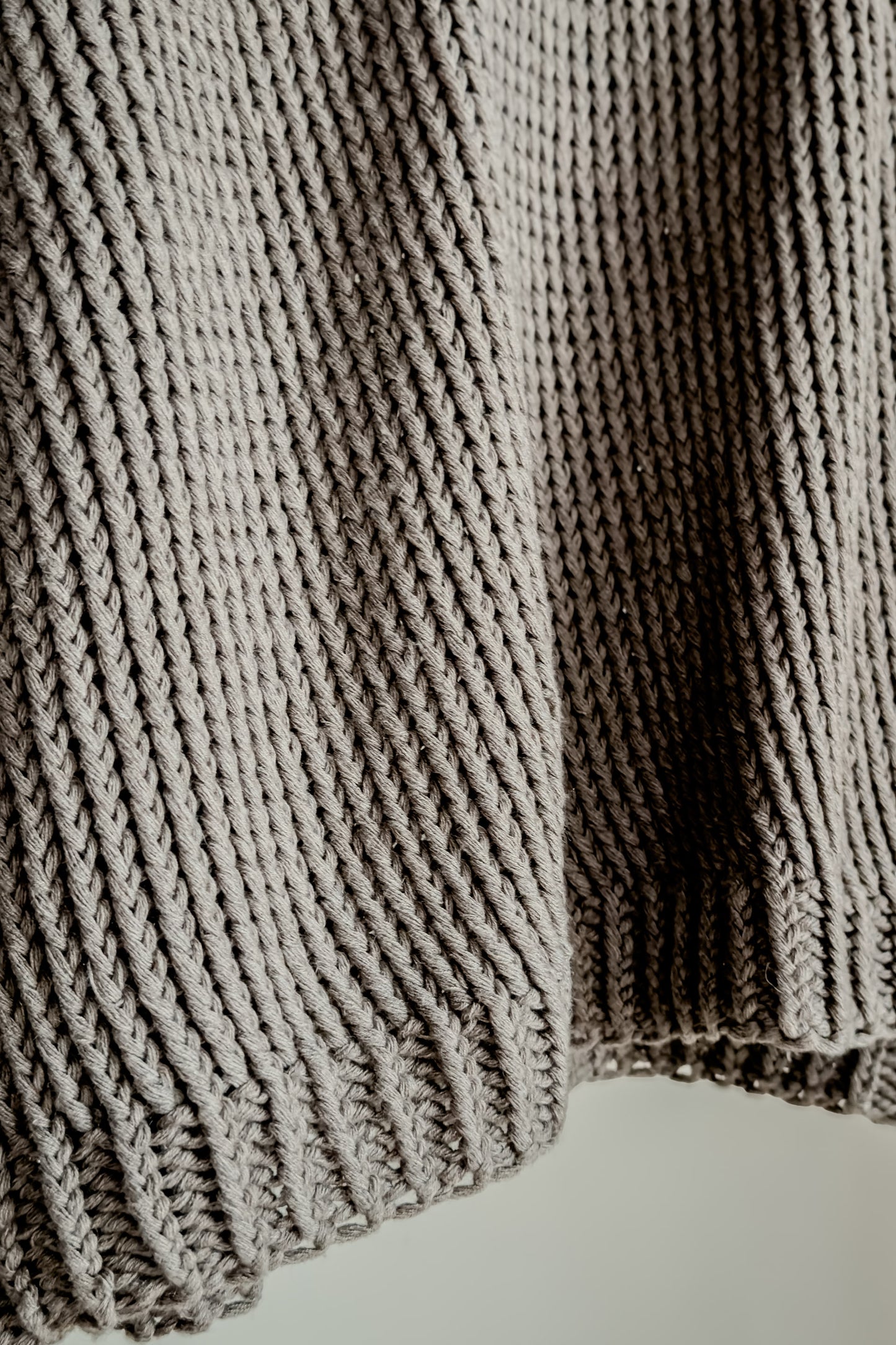 KNIT#40 - NATURAL GREY YAK - JAN JAN VAN ESSCHE