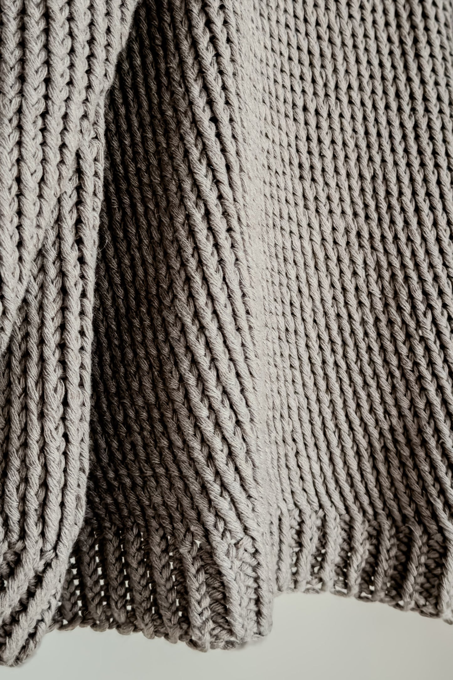 KNIT#40 - NATURAL GREY YAK - JAN JAN VAN ESSCHE