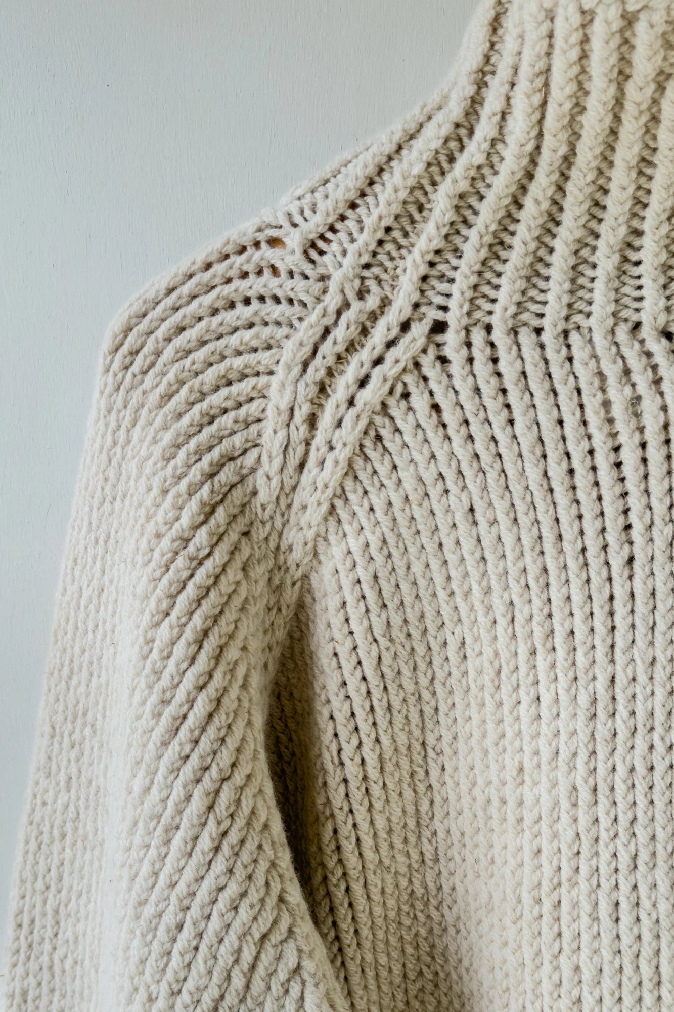 JAN-JAN VAN ESSCHE HAND KNITTED TURTLE NECK SWEATER LALIN NATURAL