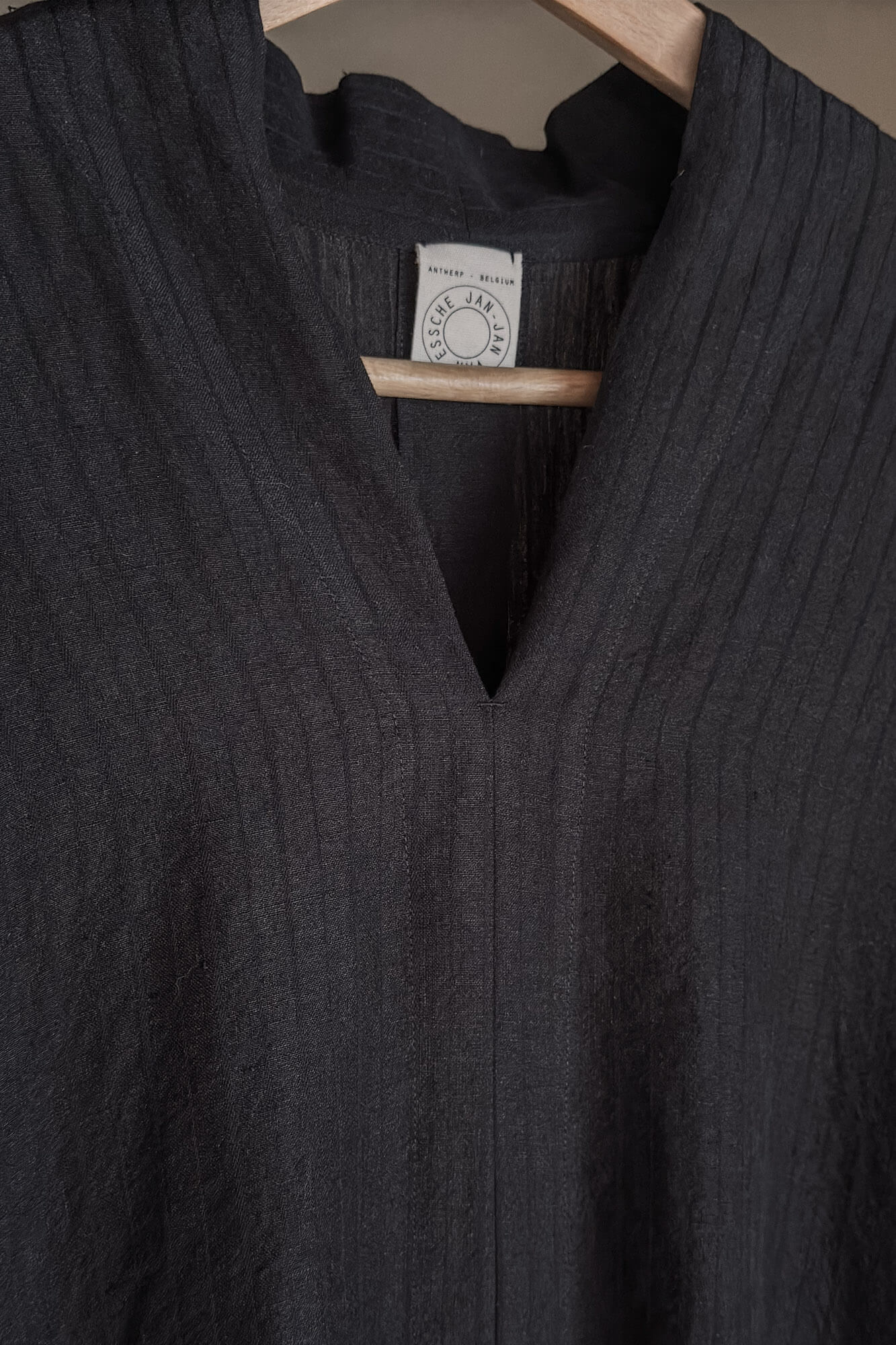 JAN-JAN VAN ESSCHE KIMONO COLLAR LOOSE FIT TUNIC COTTON LINEN RELIEF STRIPED BLACK