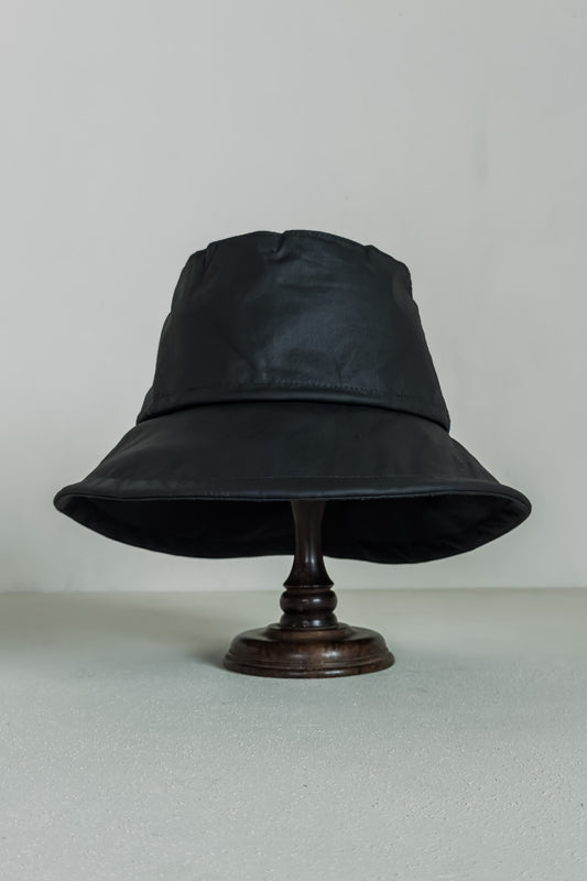 JAN-JAN VAN ESSCHE OVERSIZED BUCKET HAT COATED COTTON RIBSTOP OFF BLACK