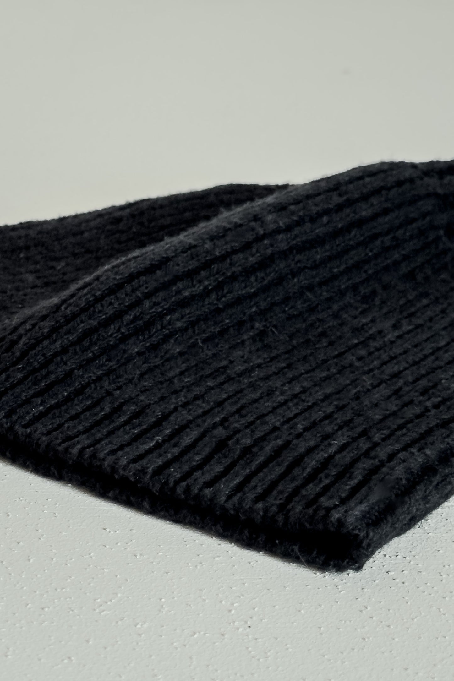 BEANIE#5 - PITCH BLACK LALIN - JAN JAN VAN ESSCHE