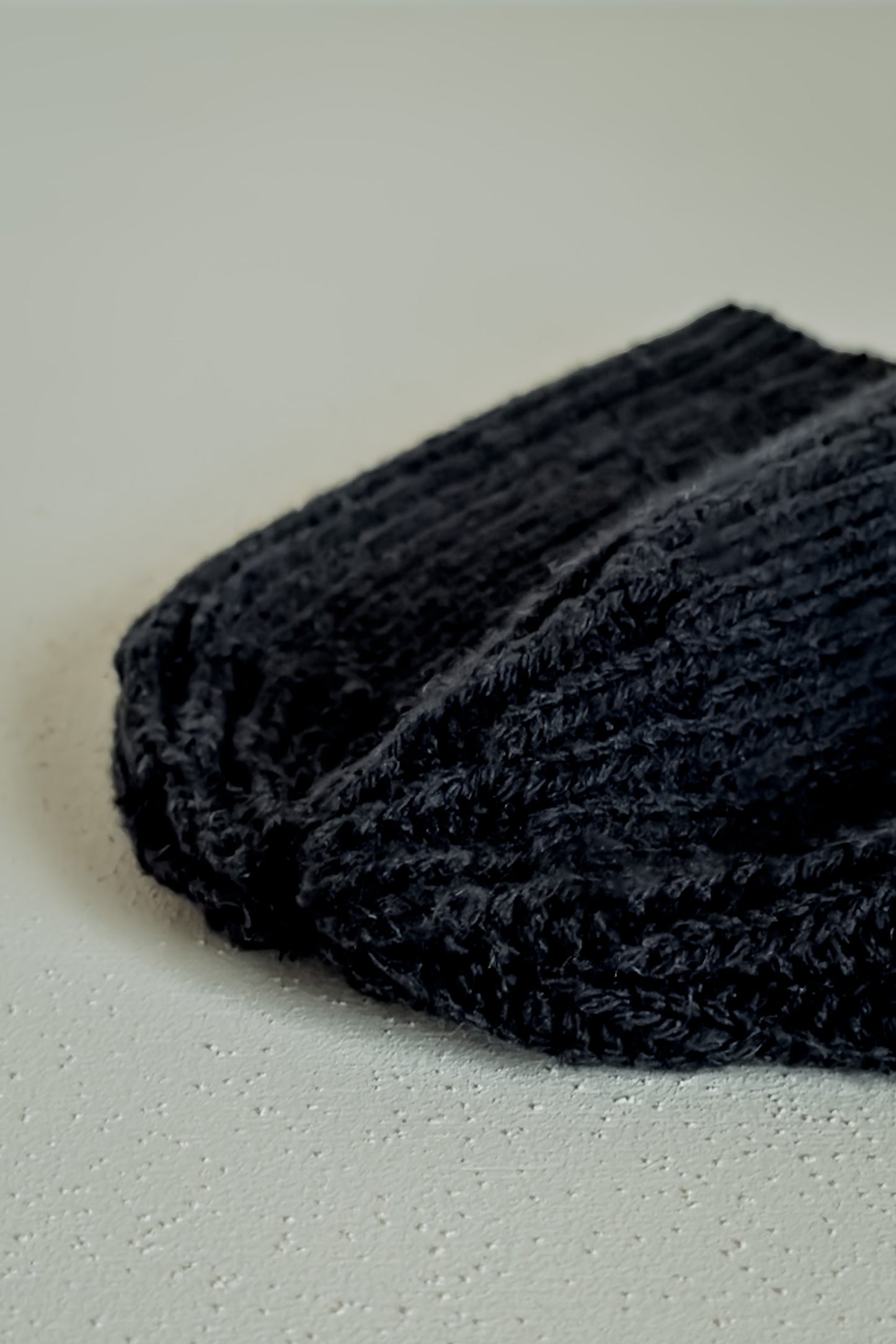 BEANIE#5 - PITCH BLACK LALIN - JAN JAN VAN ESSCHE