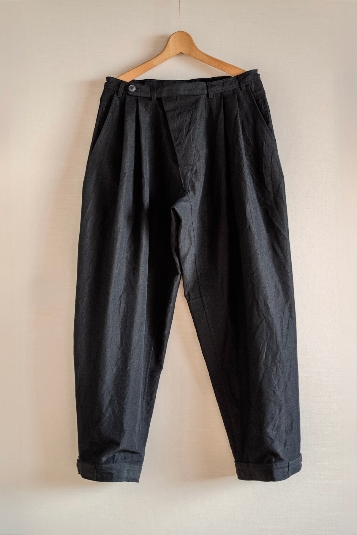 PANTALON À DOUBLE PLISSÉ JAN-JAN VAN ESSCHE